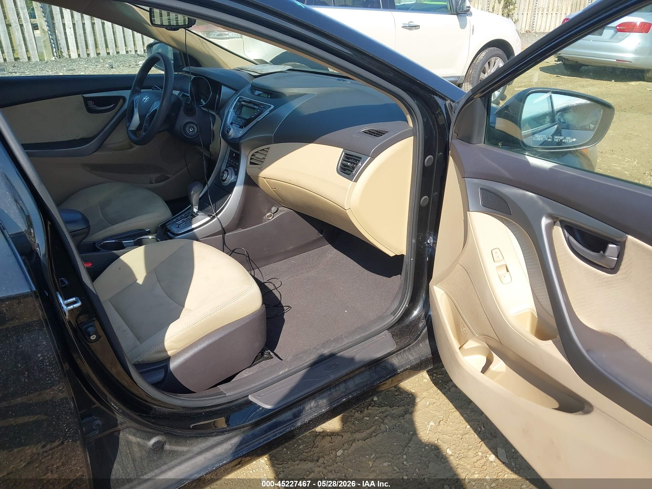 2011 Hyundai Elantra Gls Черный vin: 5NPDH4AE5BH007463