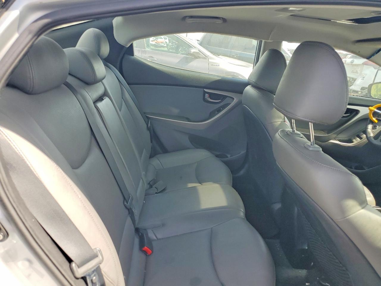 2011 Hyundai Elantra Limited Silver vin: 5NPDH4AE5BH016325