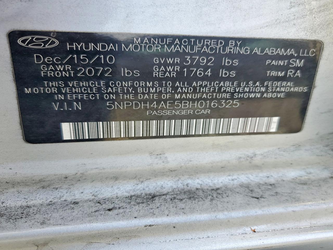 2011 Hyundai Elantra Limited Silver vin: 5NPDH4AE5BH016325