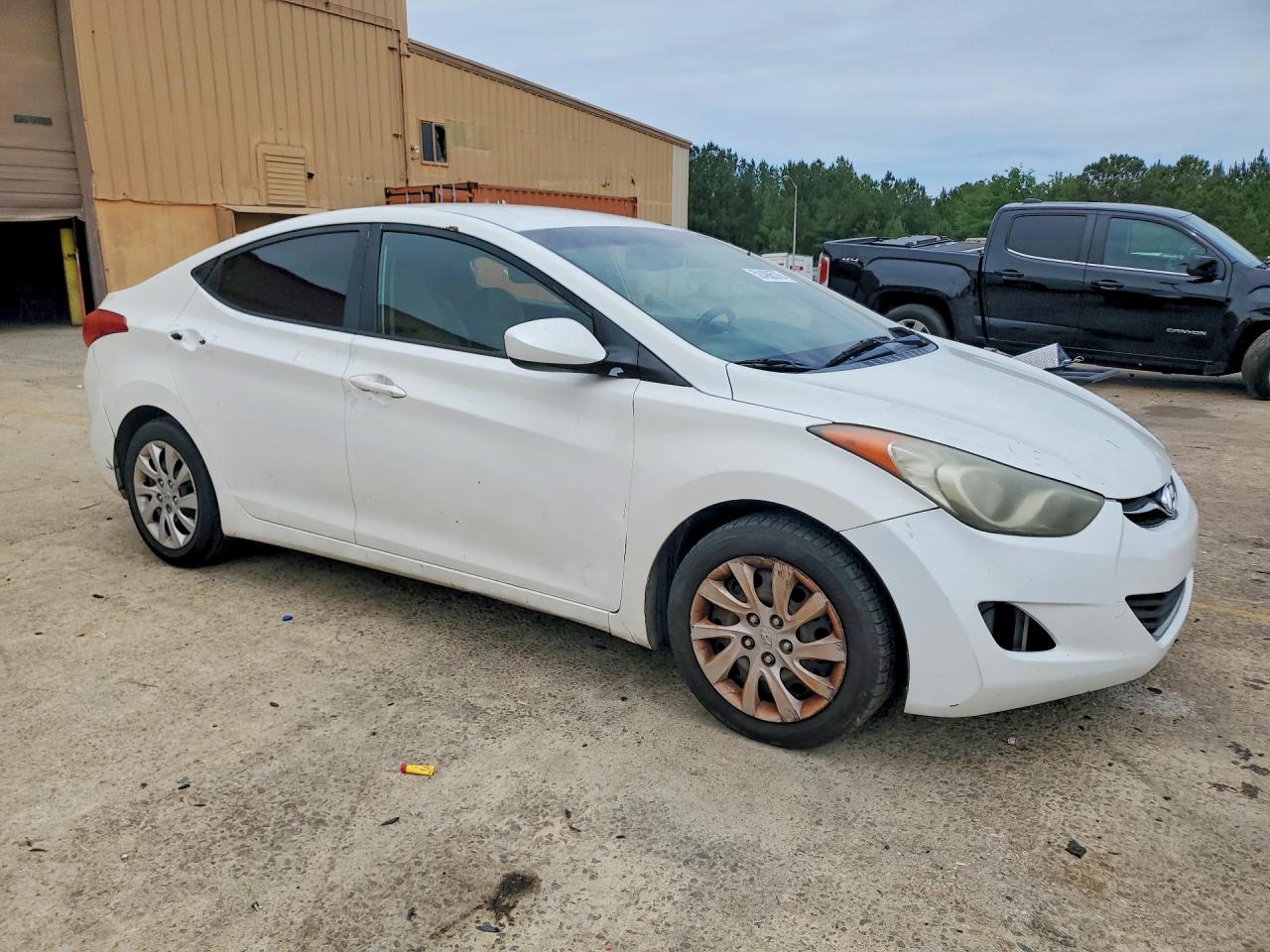 2011 Hyundai Elantra Gls White vin: 5NPDH4AE5BH023842