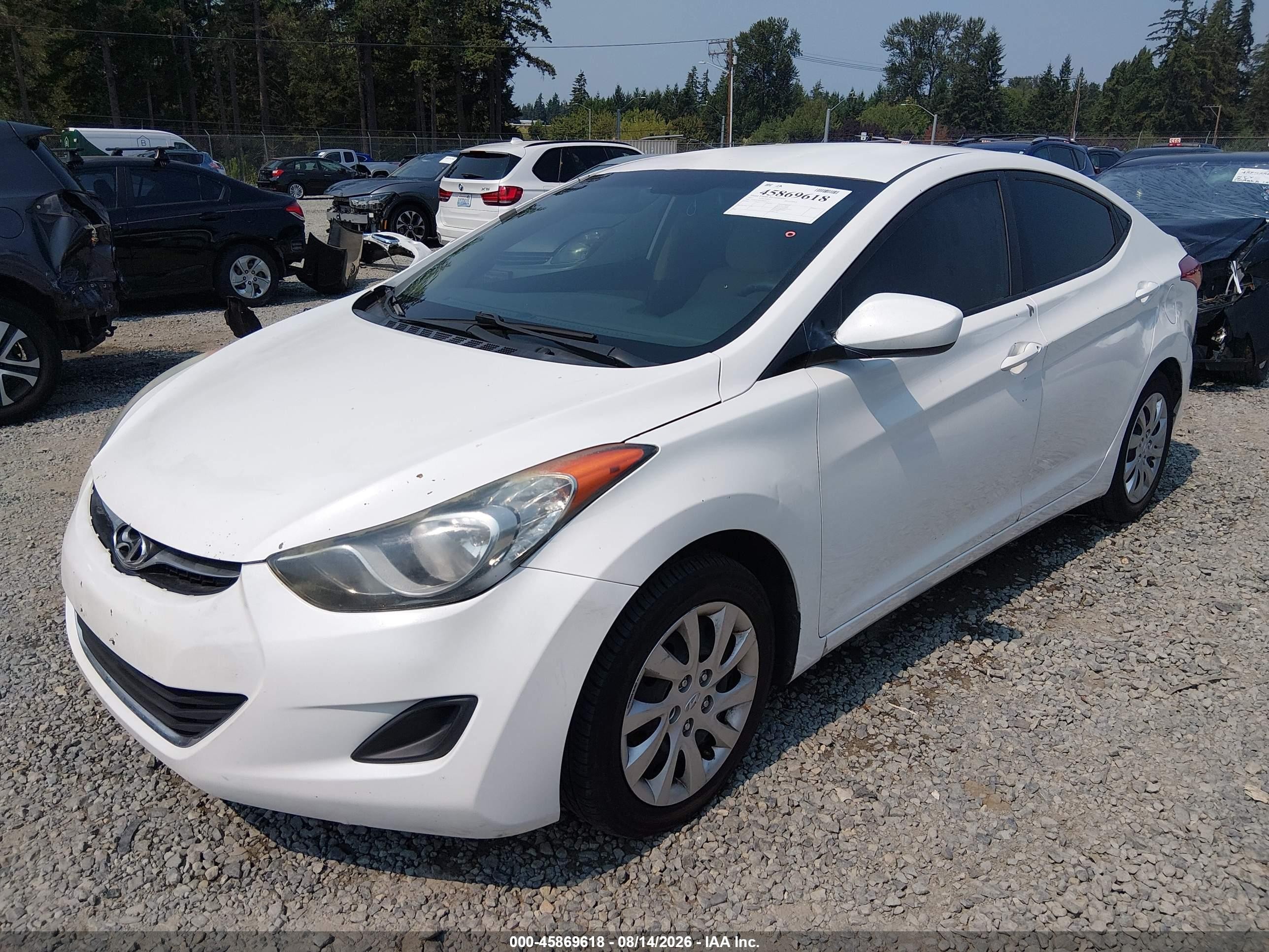 2011 Hyundai Elantra Gls/limited White vin: 5NPDH4AE5BH024179