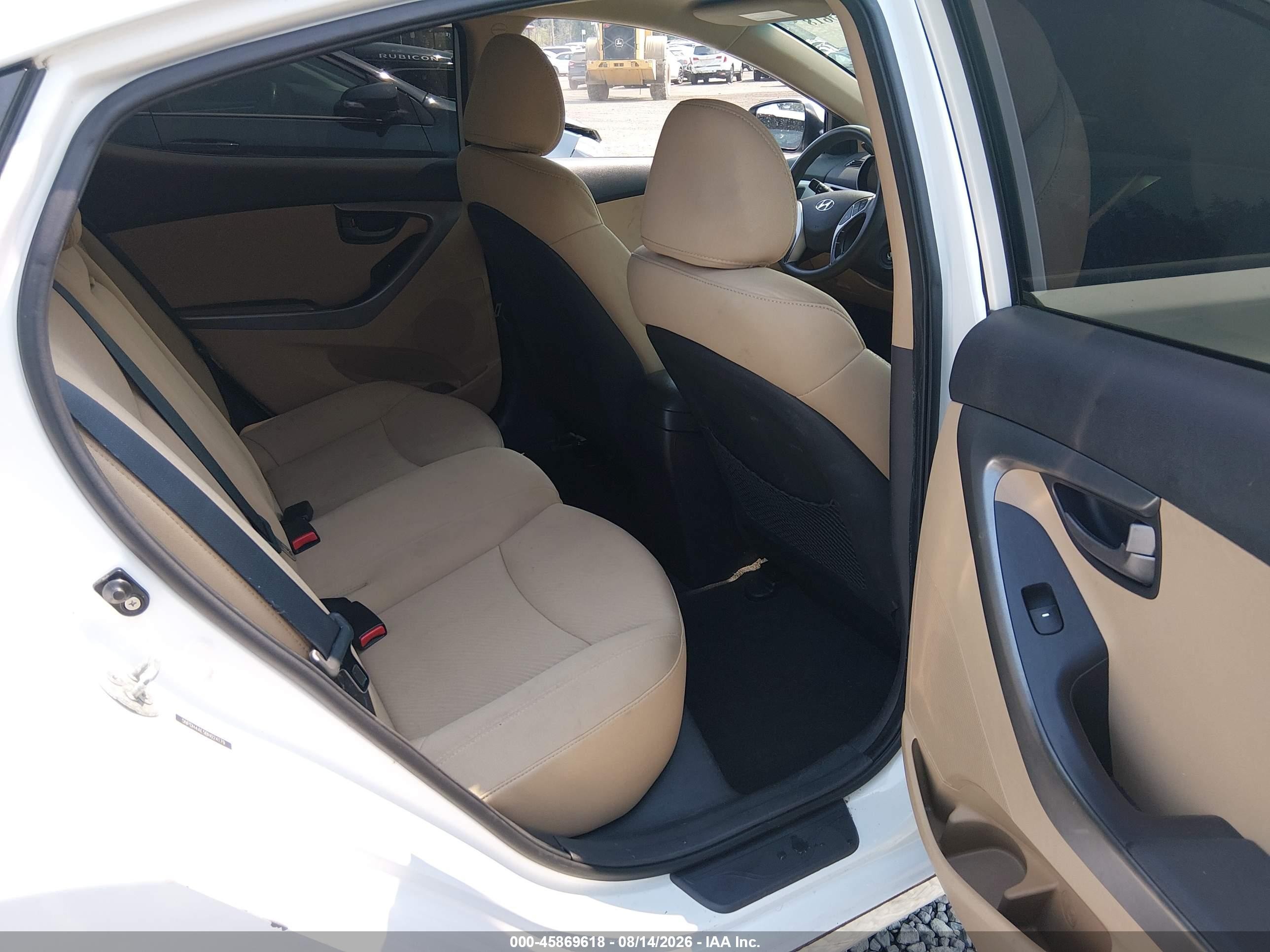2011 Hyundai Elantra Gls/limited White vin: 5NPDH4AE5BH024179