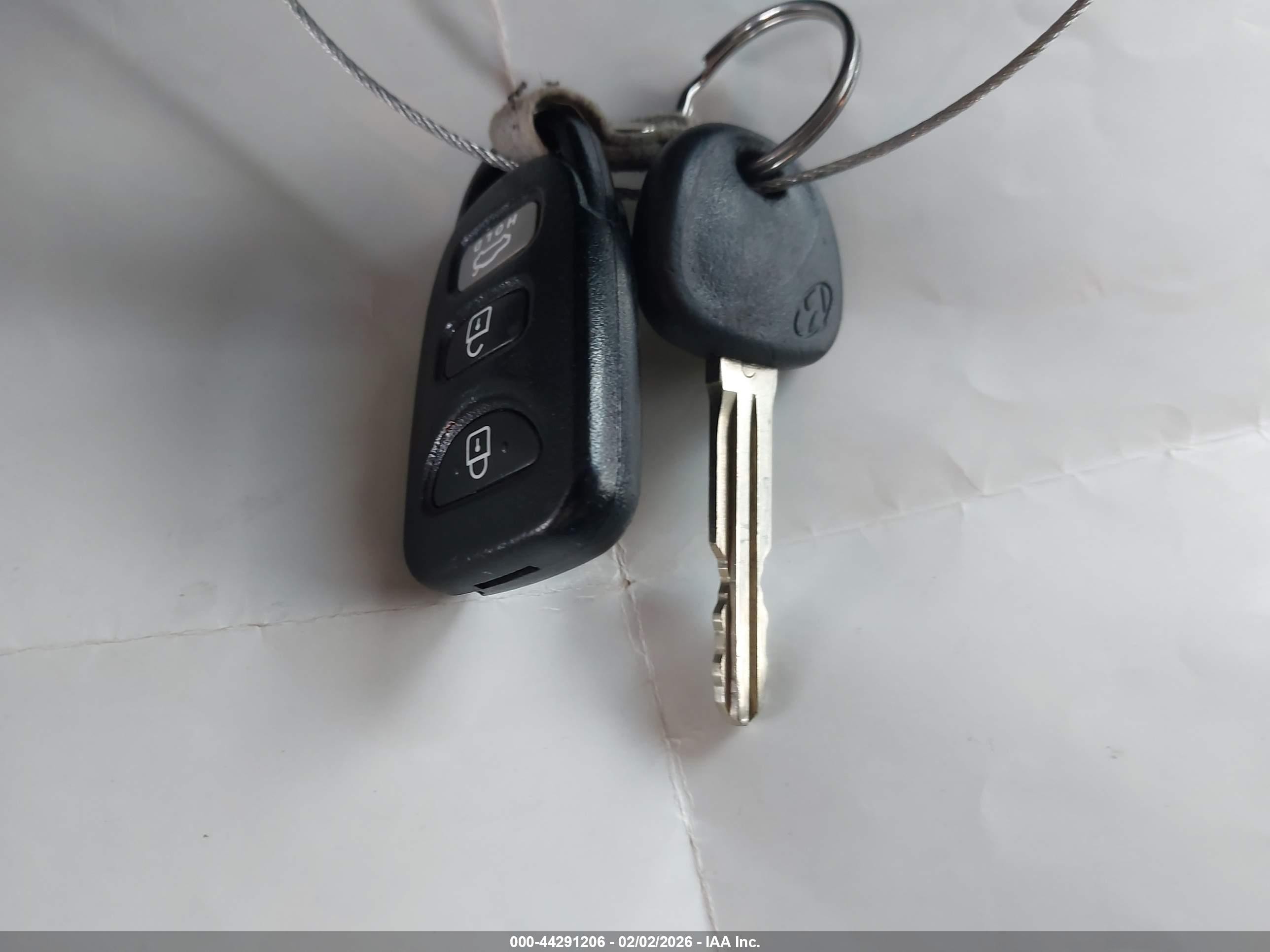 2011 Hyundai Elantra Gls Silver vin: 5NPDH4AE5BH034582