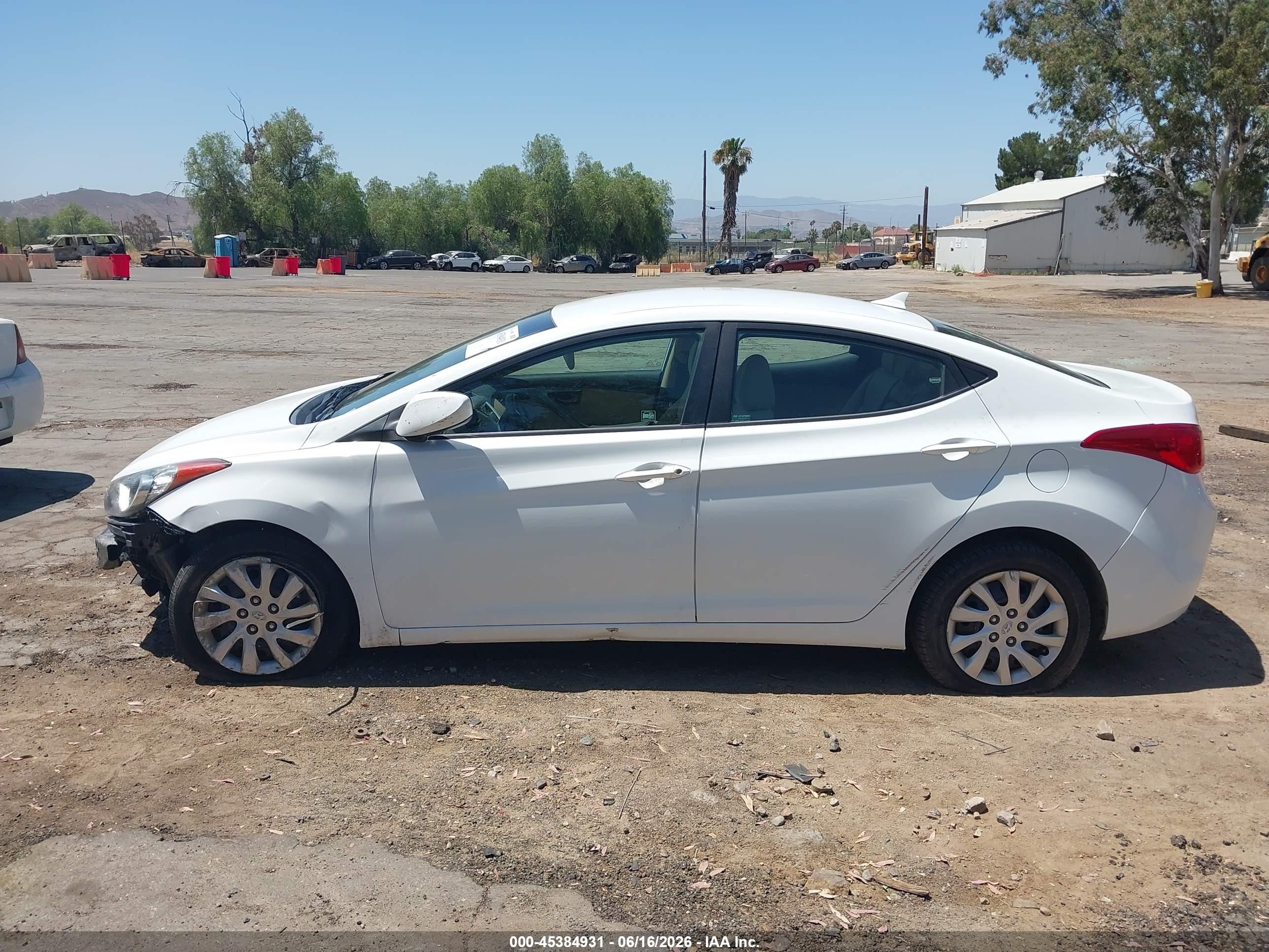 2011 Hyundai Elantra Gls White vin: 5NPDH4AE5BH043511