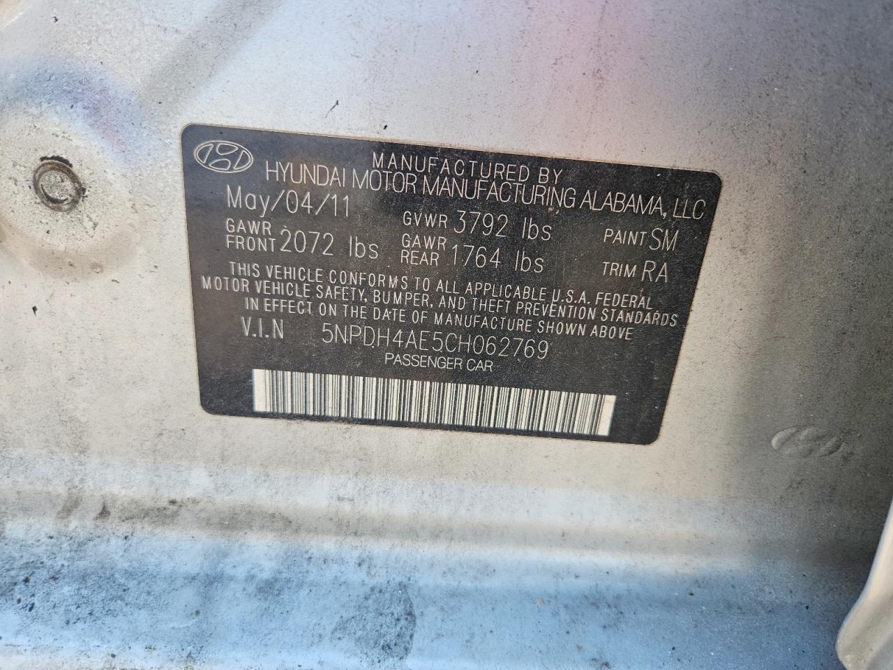 2012 Hyundai Elantra Gls Silver vin: 5NPDH4AE5CH062769