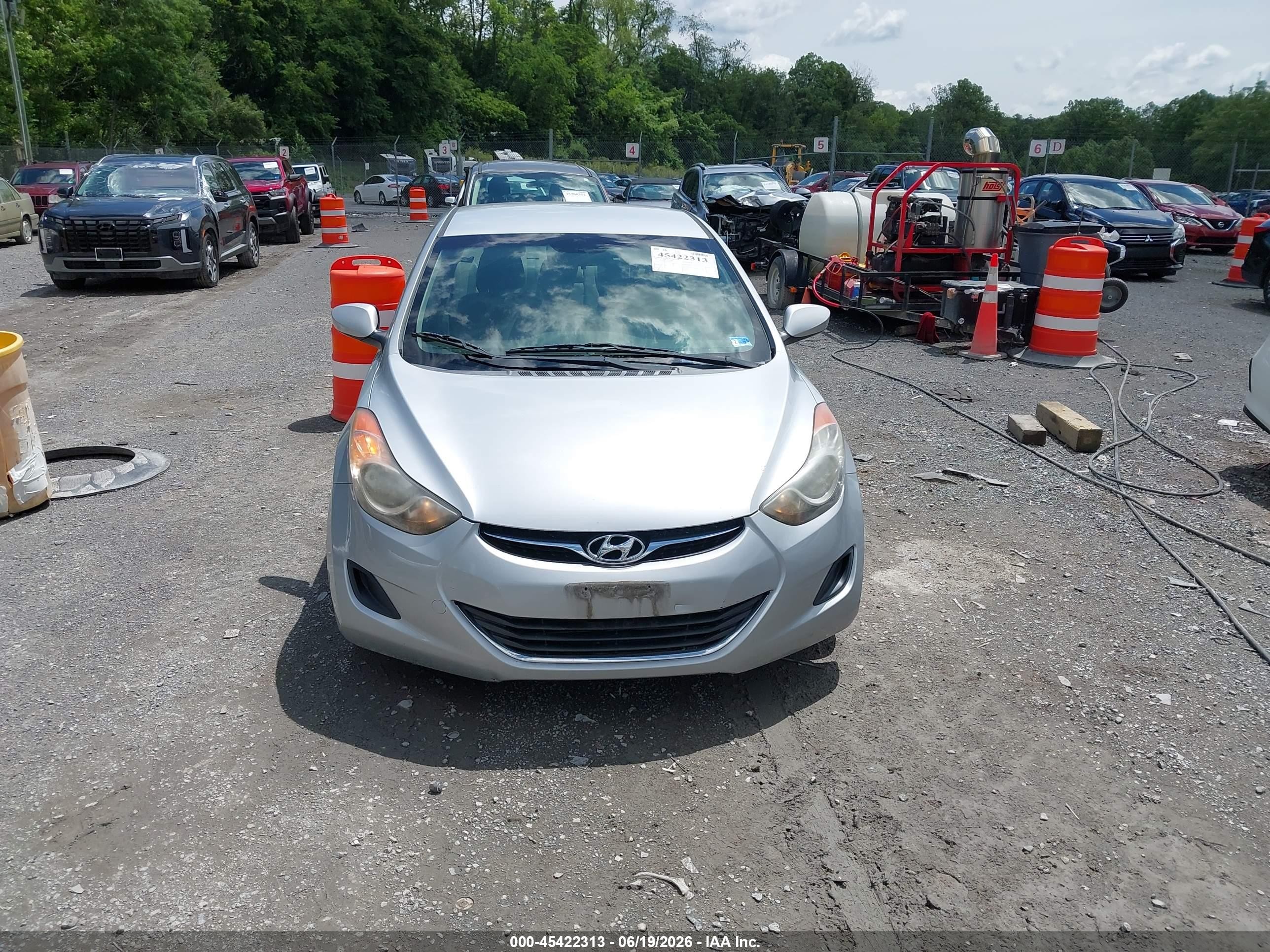 2012 Hyundai Elantra Gls Silver vin: 5NPDH4AE5CH067003