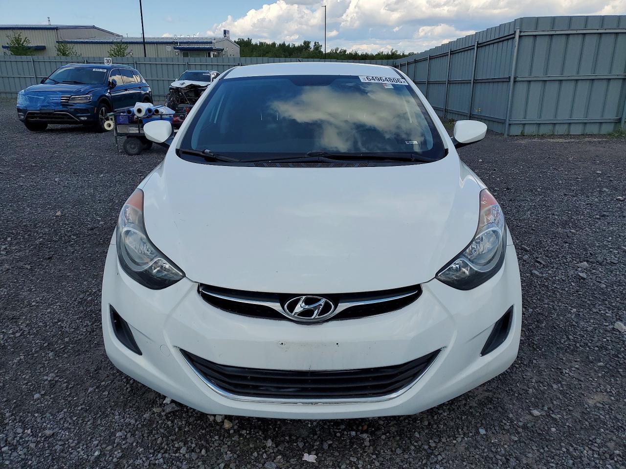 2012 Hyundai Elantra Gls White vin: 5NPDH4AE5CH081161