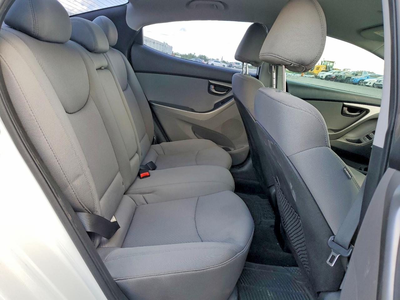 2012 Hyundai Elantra Gls White vin: 5NPDH4AE5CH081161