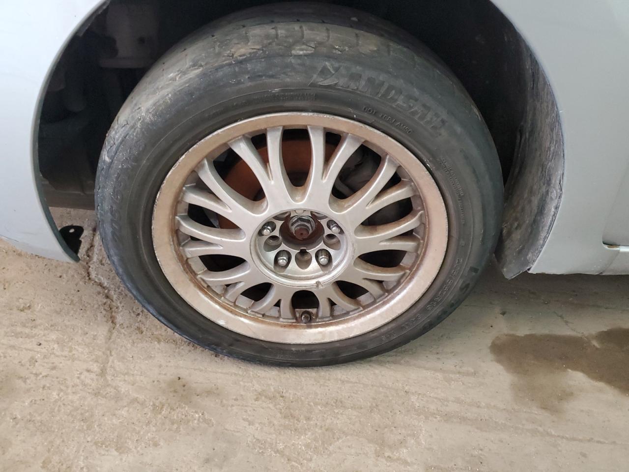 2012 Hyundai Elantra Limited Silver vin: 5NPDH4AE5CH092662 Damage: Left Front Wheel, Curb Rash, > 12 Inches