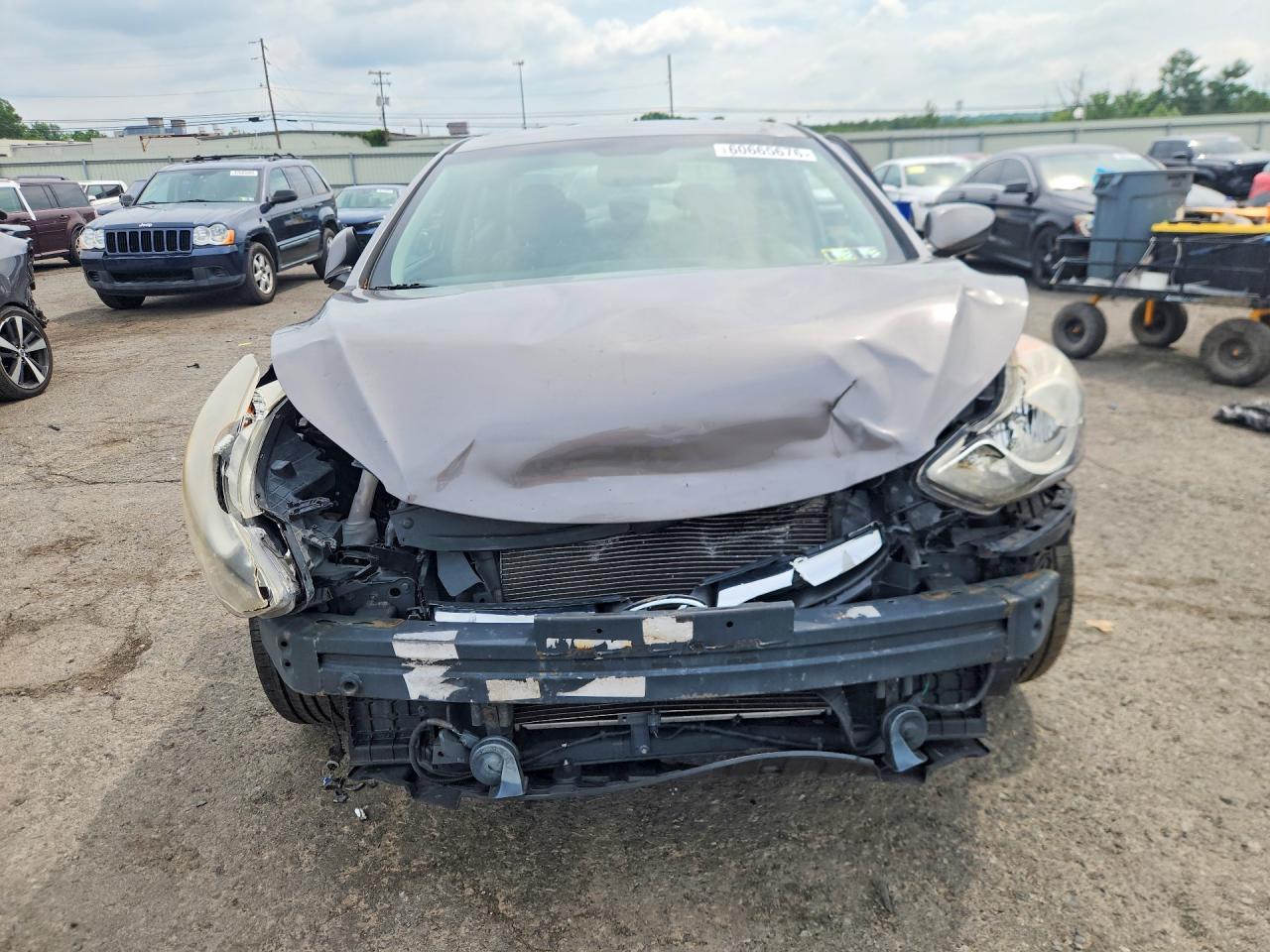 2012 Hyundai Elantra Gls Серый vin: 5NPDH4AE5CH093357