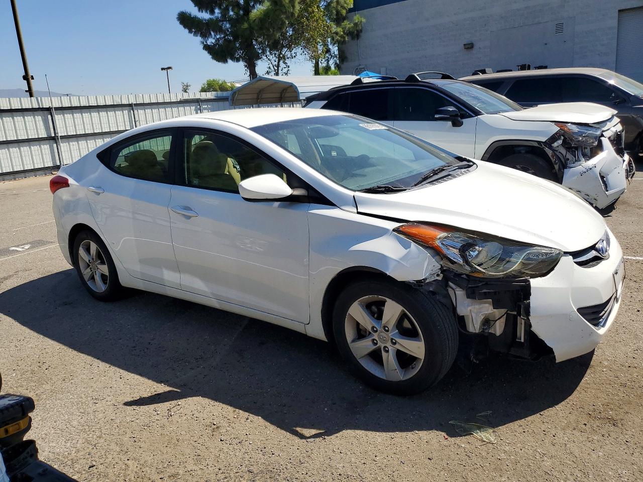 2012 Hyundai Elantra Gls White vin: 5NPDH4AE5CH103756