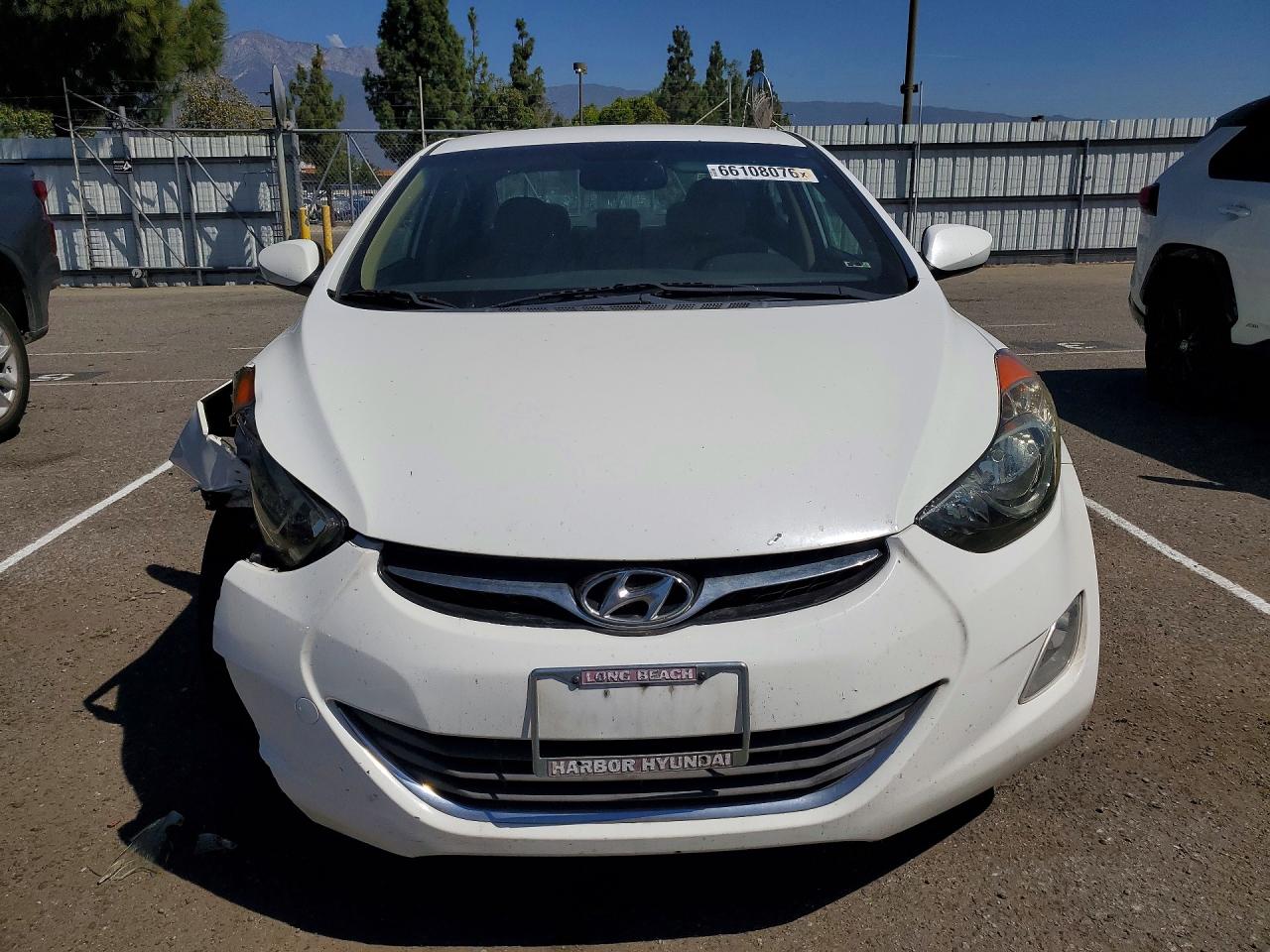 2012 Hyundai Elantra Gls White vin: 5NPDH4AE5CH103756