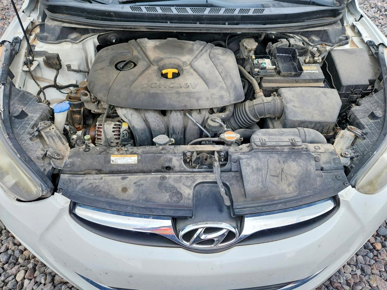 2012 Hyundai Elantra Gls White vin: 5NPDH4AE5CH109024