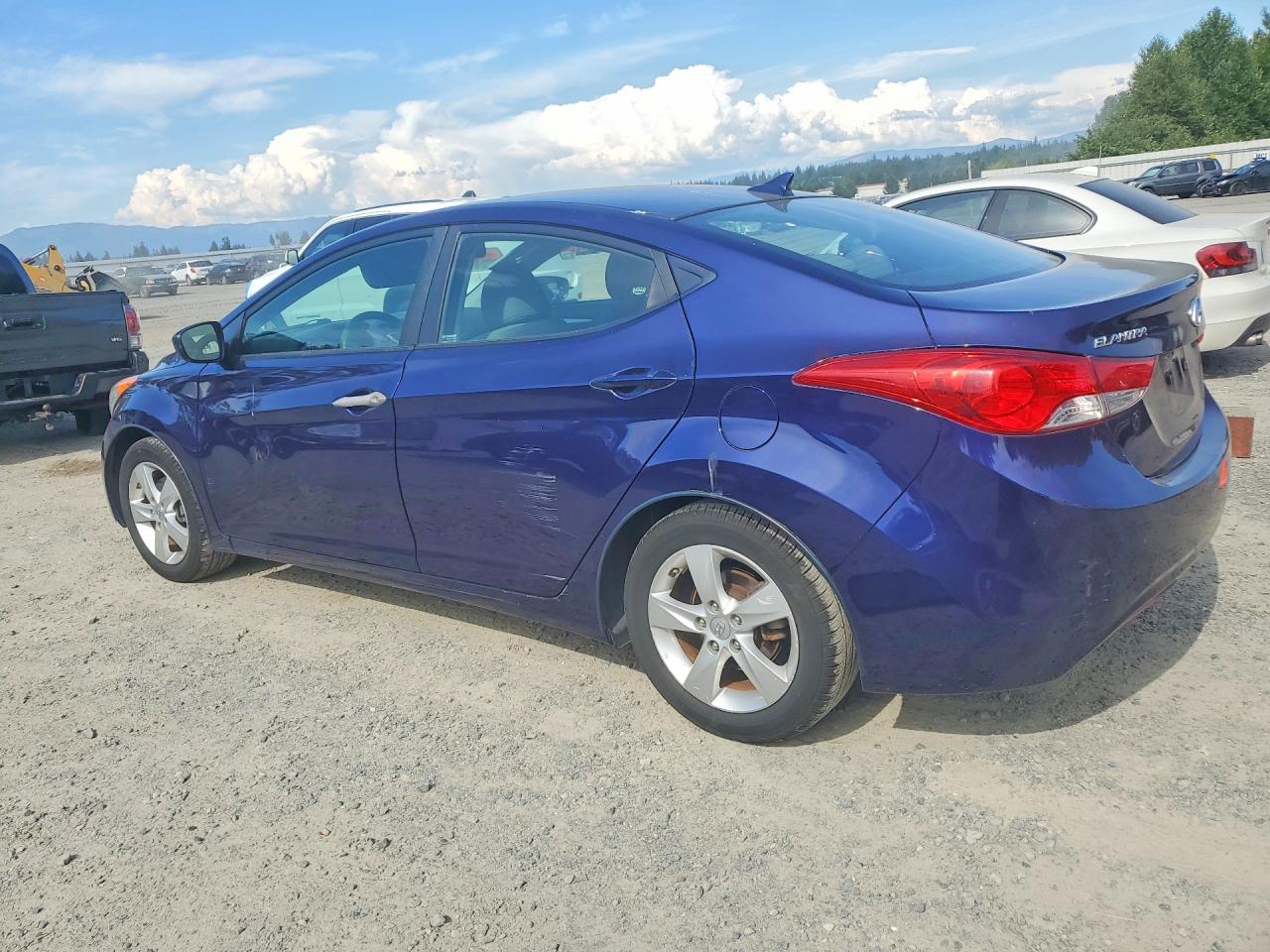 2012 Hyundai Elantra Gls Синий vin: 5NPDH4AE5CH112103