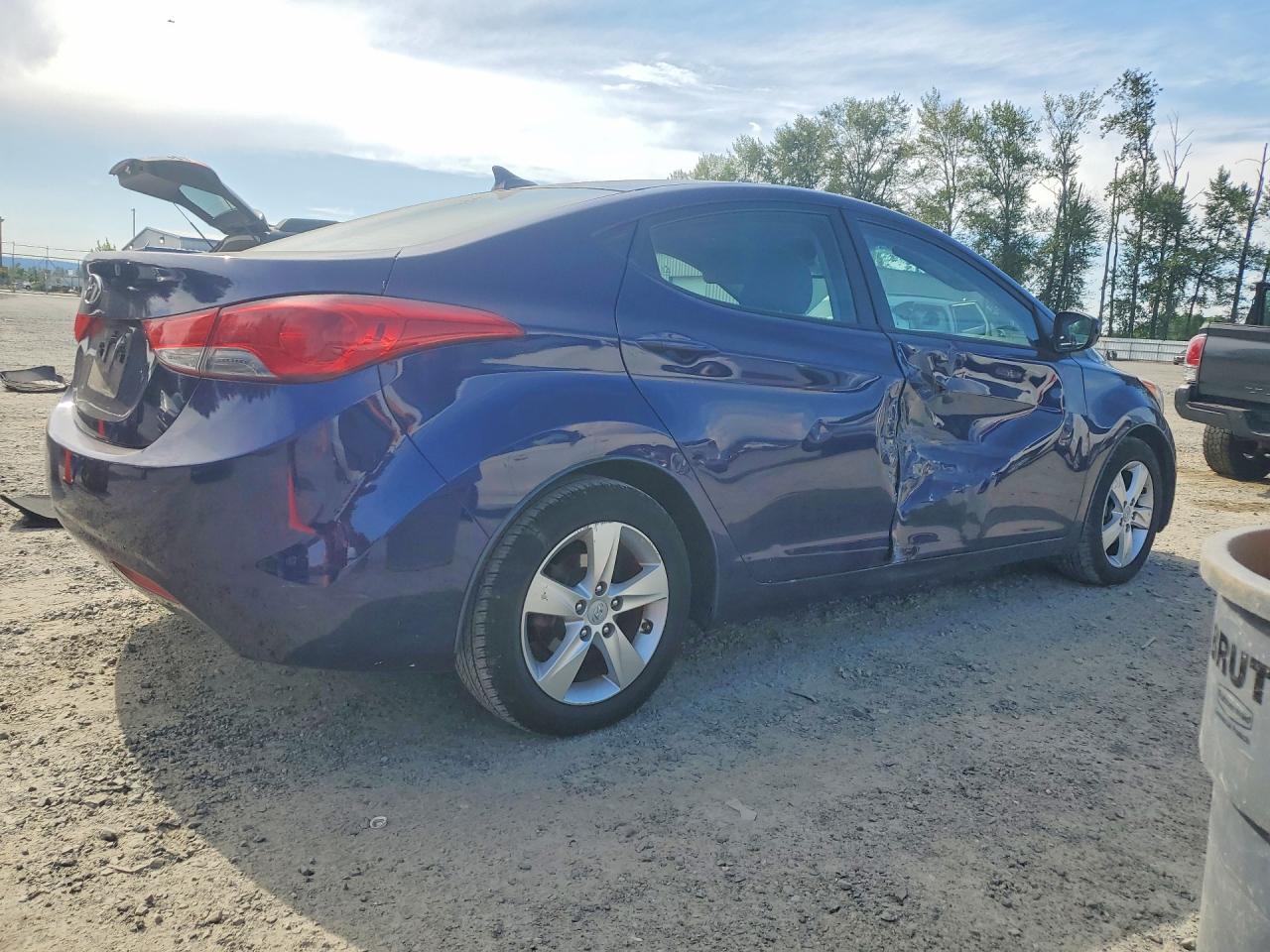 2012 Hyundai Elantra Gls Синий vin: 5NPDH4AE5CH112103