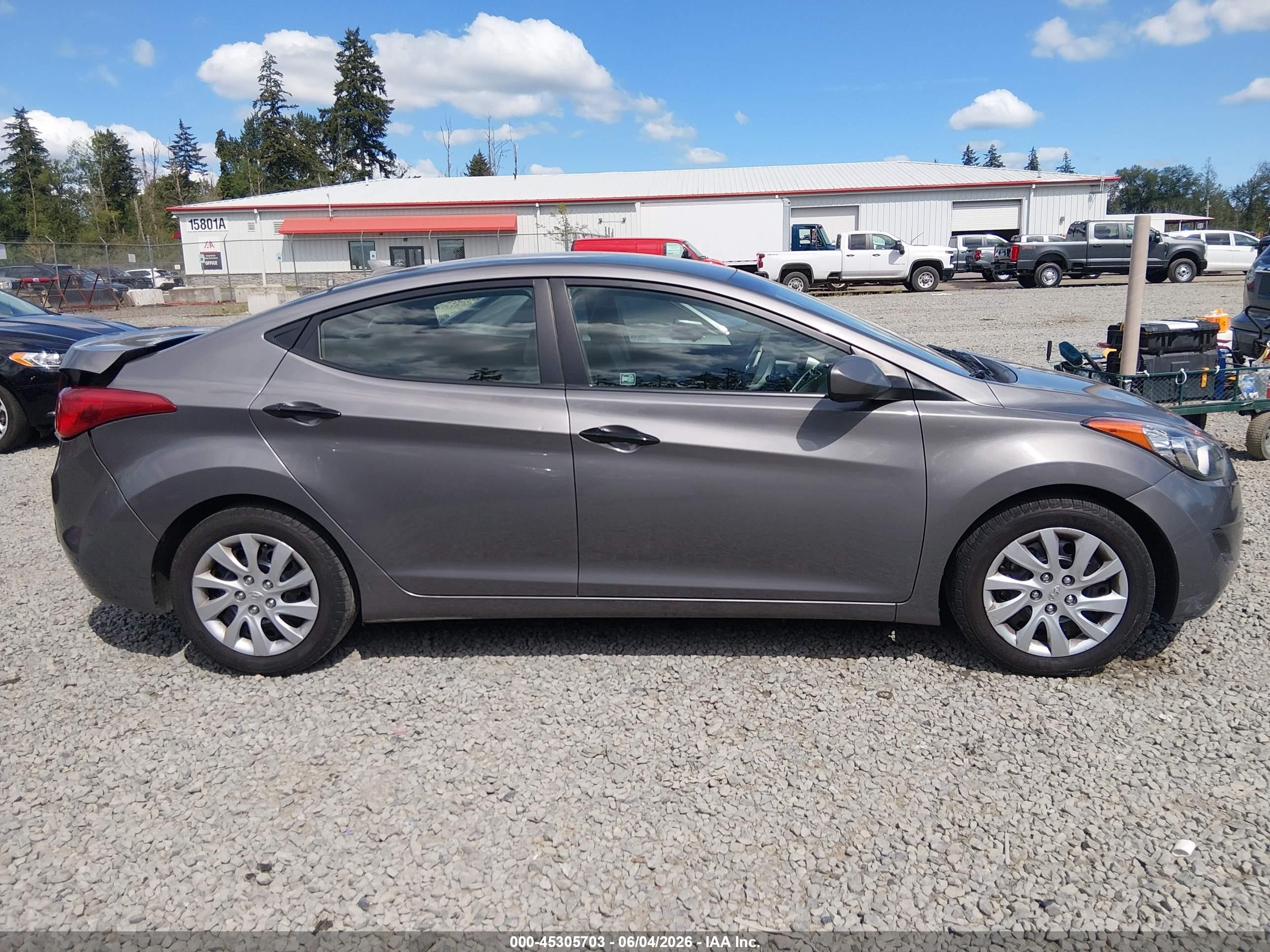 2012 Hyundai Elantra Gls Gray vin: 5NPDH4AE5CH114210