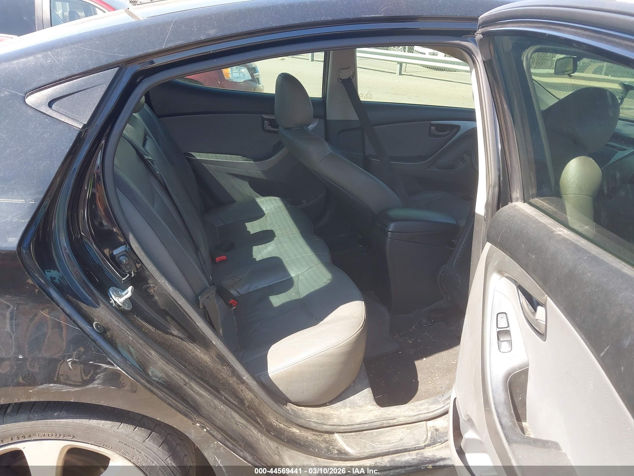2012 Hyundai Elantra Limited Черный vin: 5NPDH4AE5CH117026