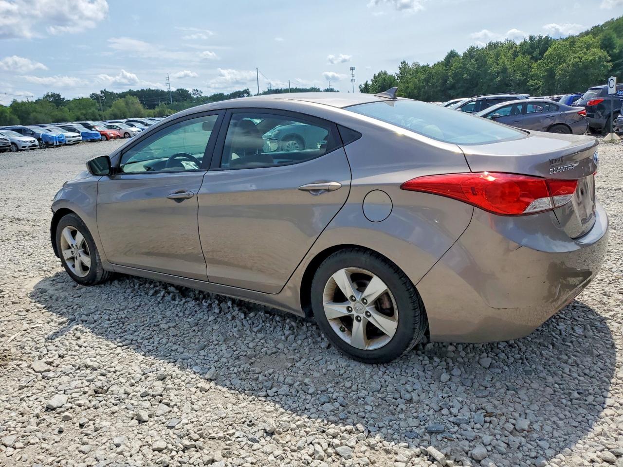 2012 Hyundai Elantra Gls Silver vin: 5NPDH4AE5CH124705