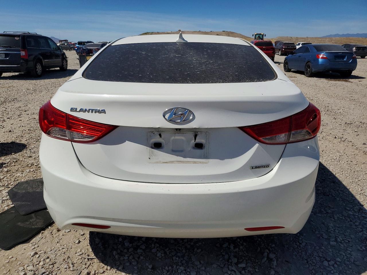 2012 Hyundai Elantra Limited White vin: 5NPDH4AE5CH129337