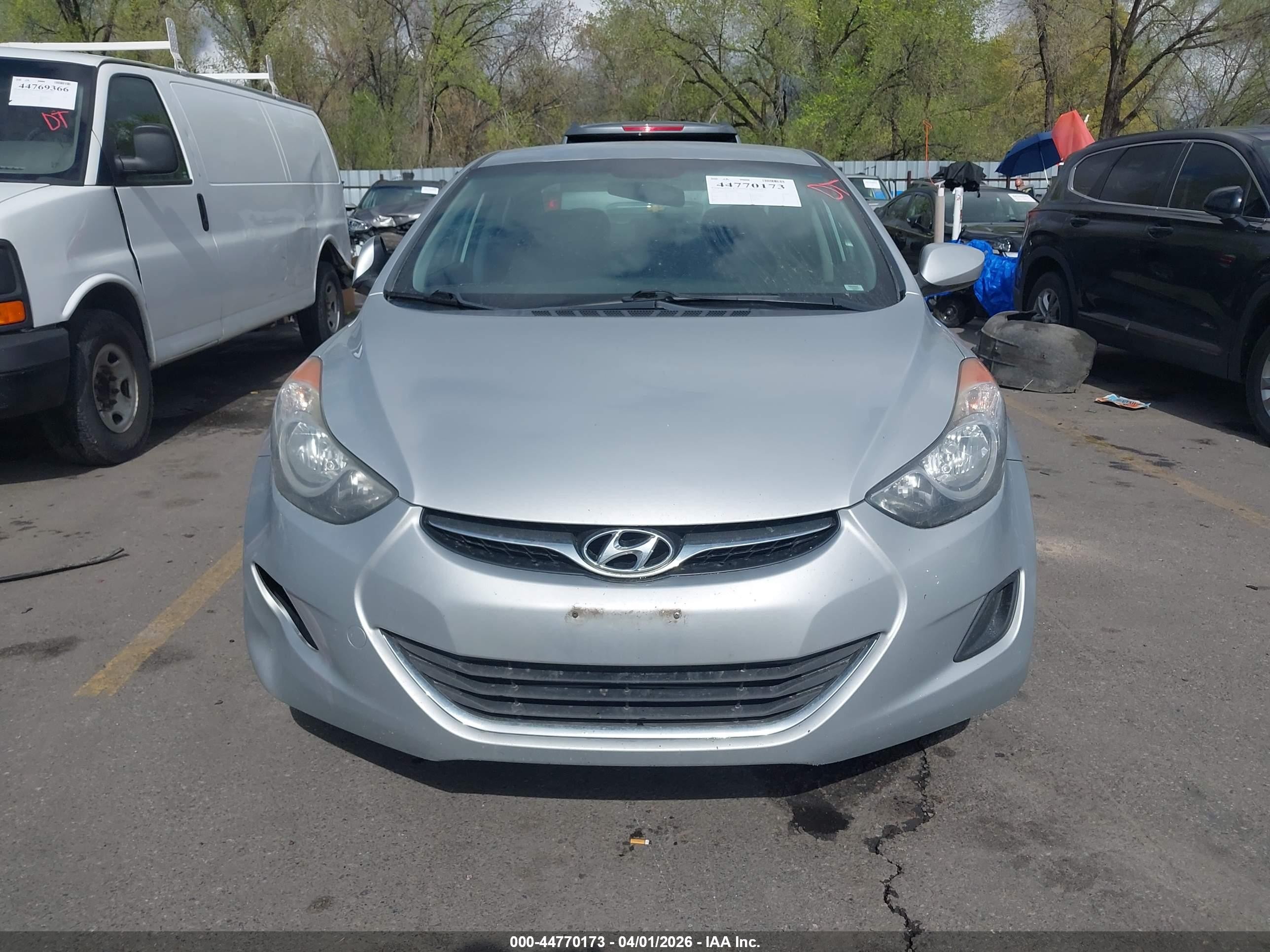 2012 Hyundai Elantra Gls Silver vin: 5NPDH4AE5CH130536
