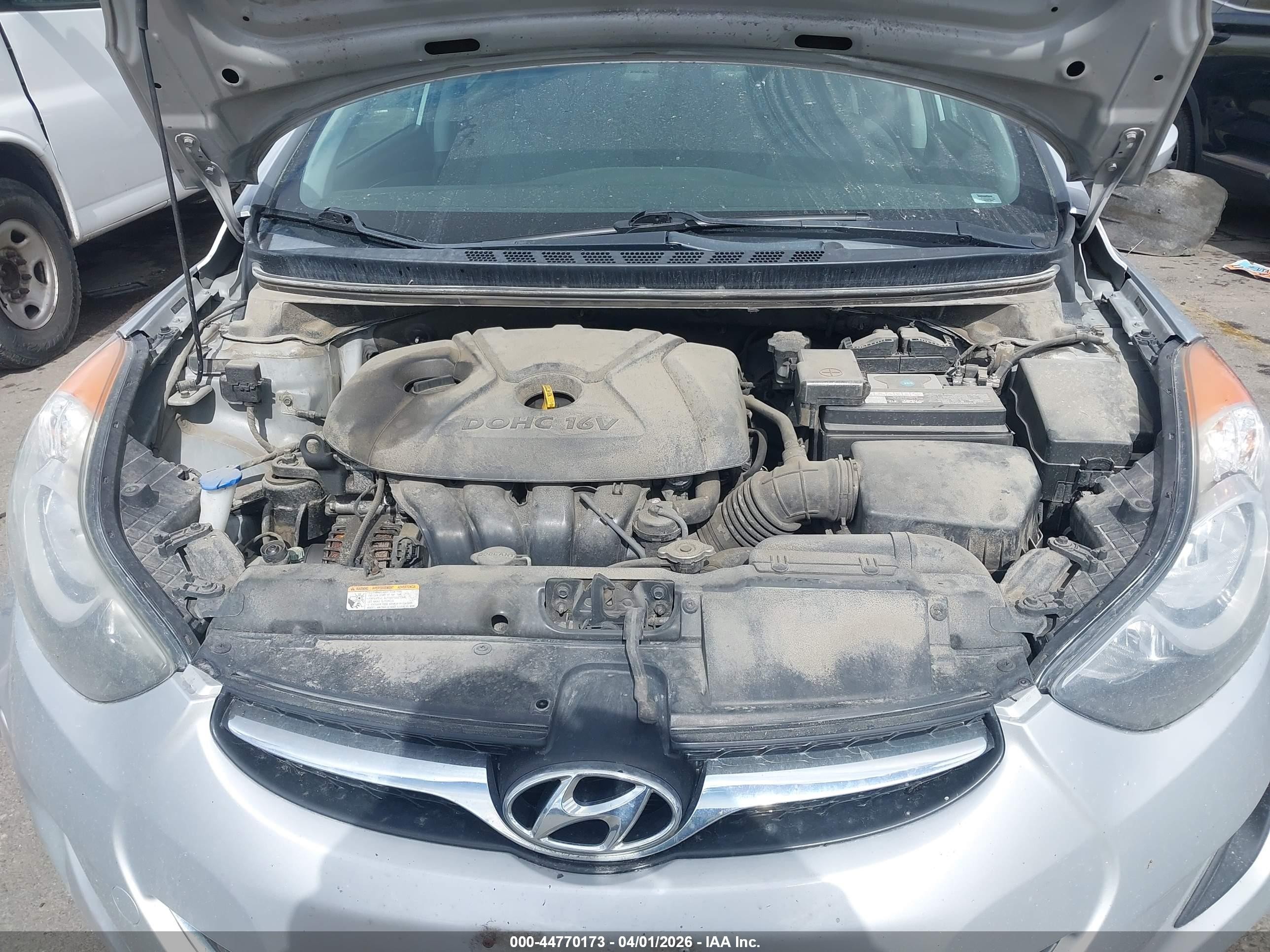 2012 Hyundai Elantra Gls Silver vin: 5NPDH4AE5CH130536