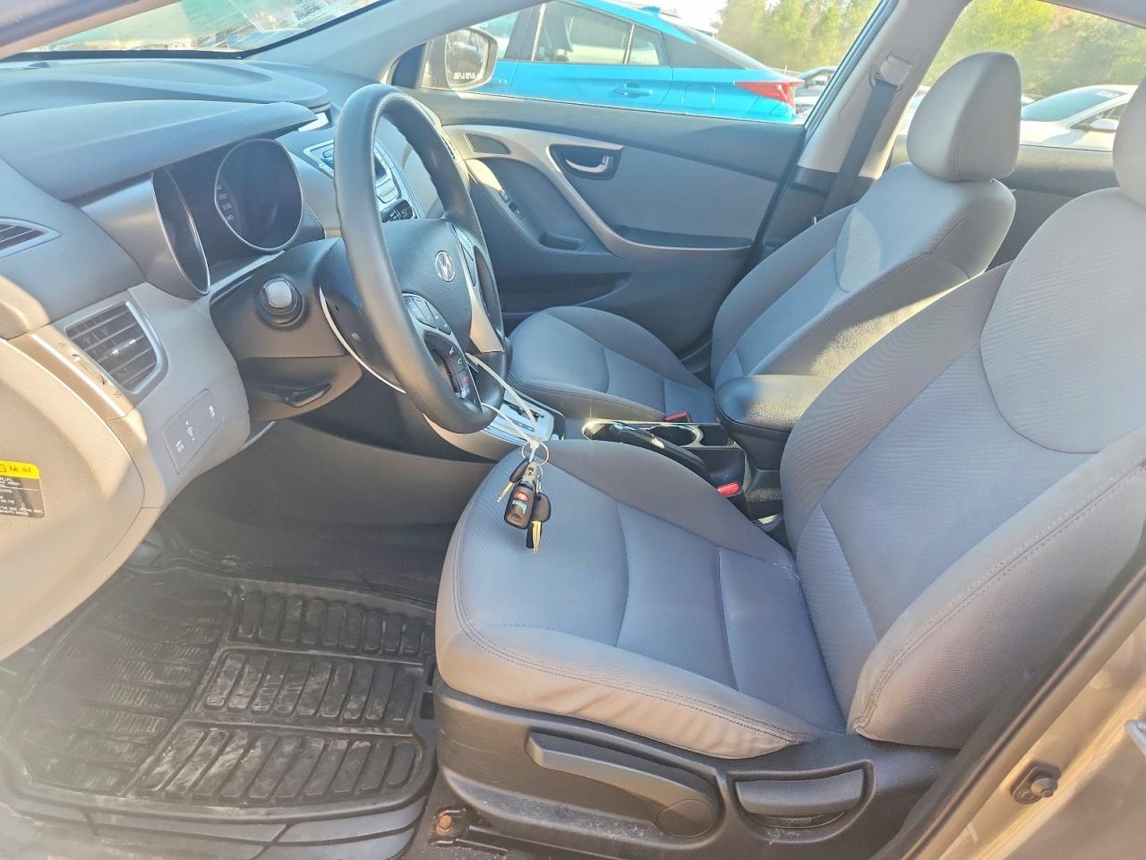 2012 Hyundai Elantra Gls Gray vin: 5NPDH4AE5CH130665