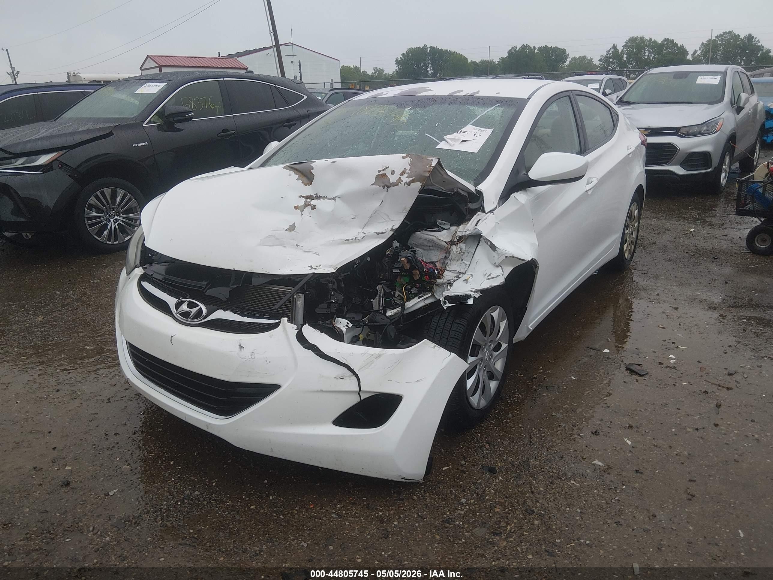 2012 Hyundai Elantra Gls White vin: 5NPDH4AE5CH140905