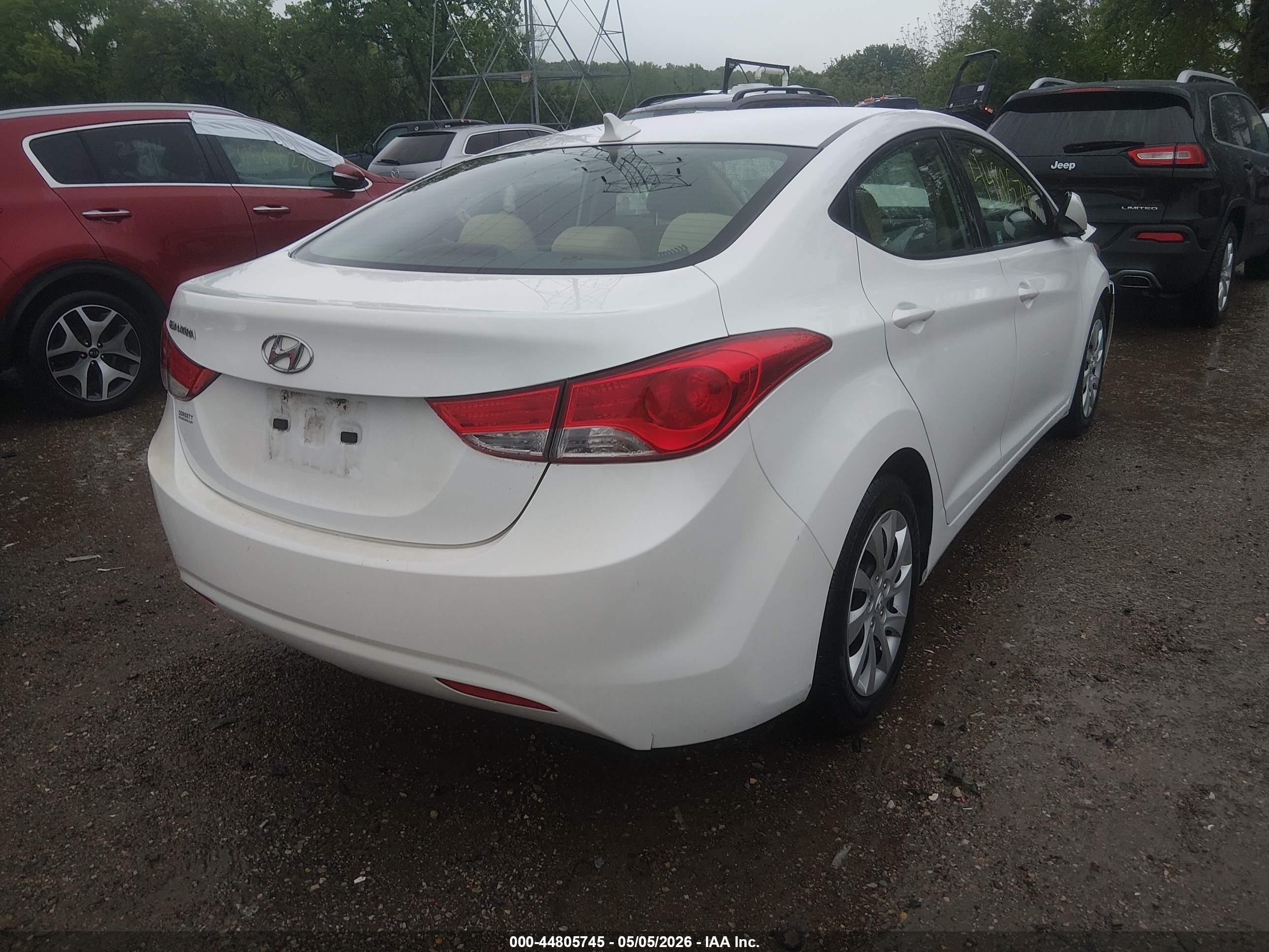 2012 Hyundai Elantra Gls White vin: 5NPDH4AE5CH140905