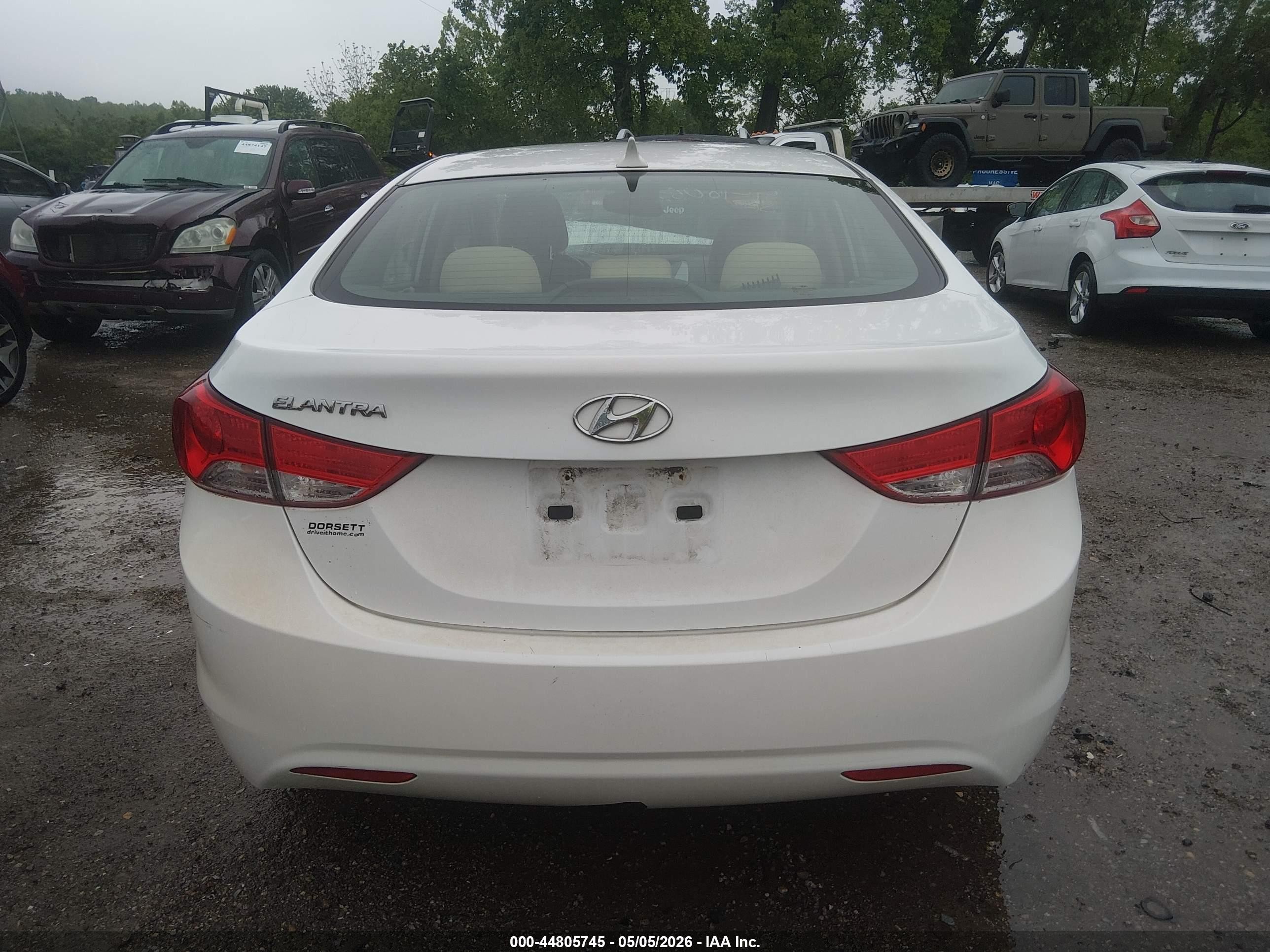 2012 Hyundai Elantra Gls White vin: 5NPDH4AE5CH140905