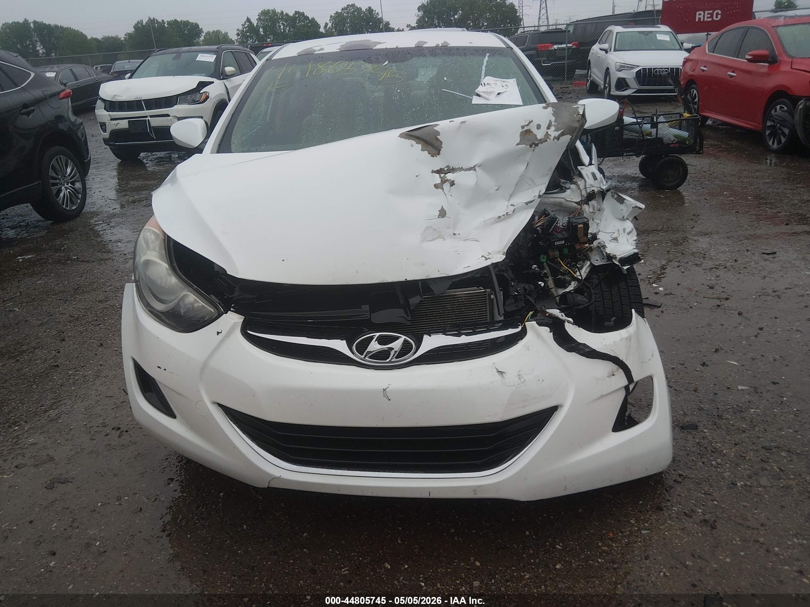2012 Hyundai Elantra Gls White vin: 5NPDH4AE5CH140905