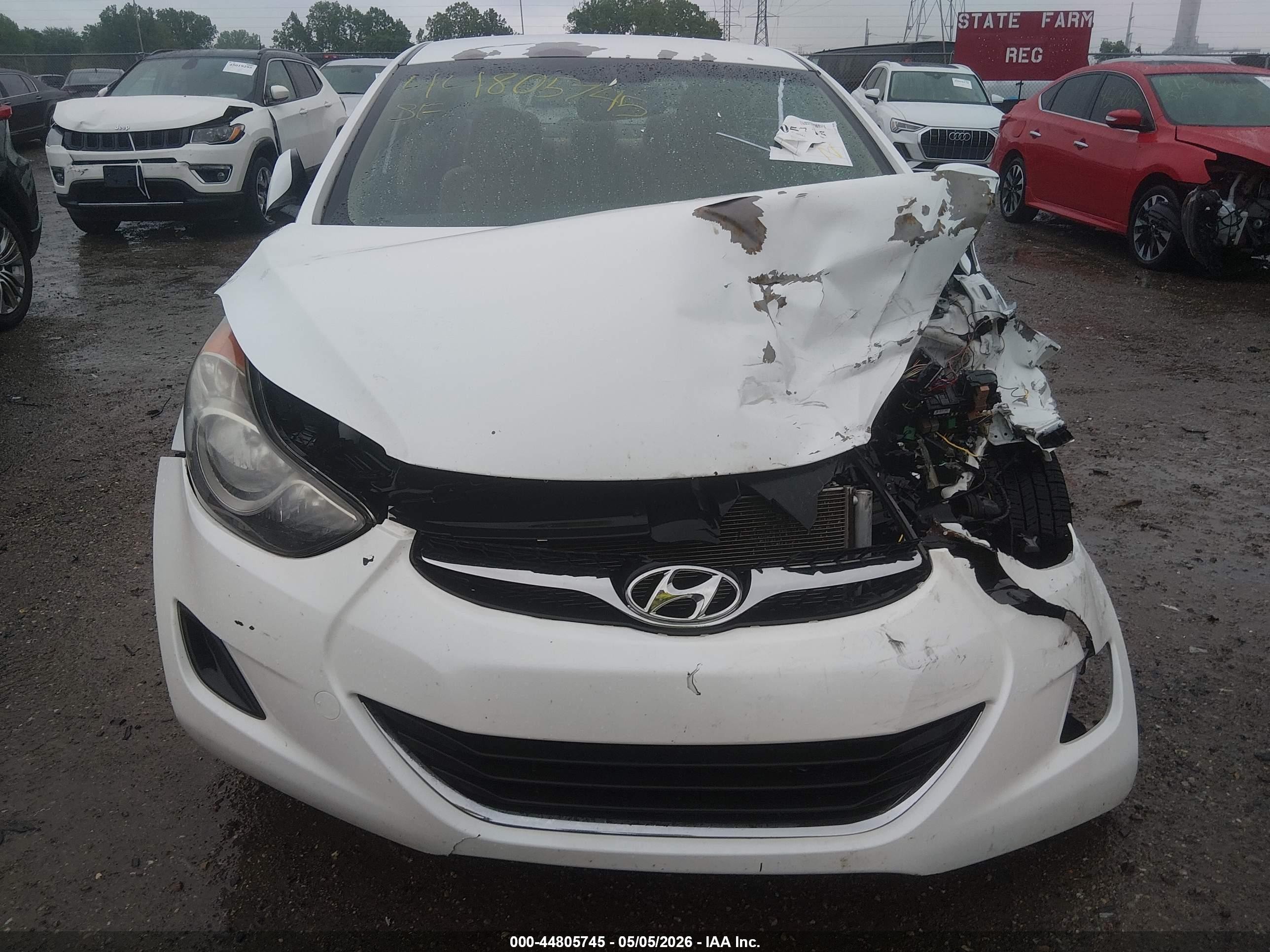 2012 Hyundai Elantra Gls White vin: 5NPDH4AE5CH140905