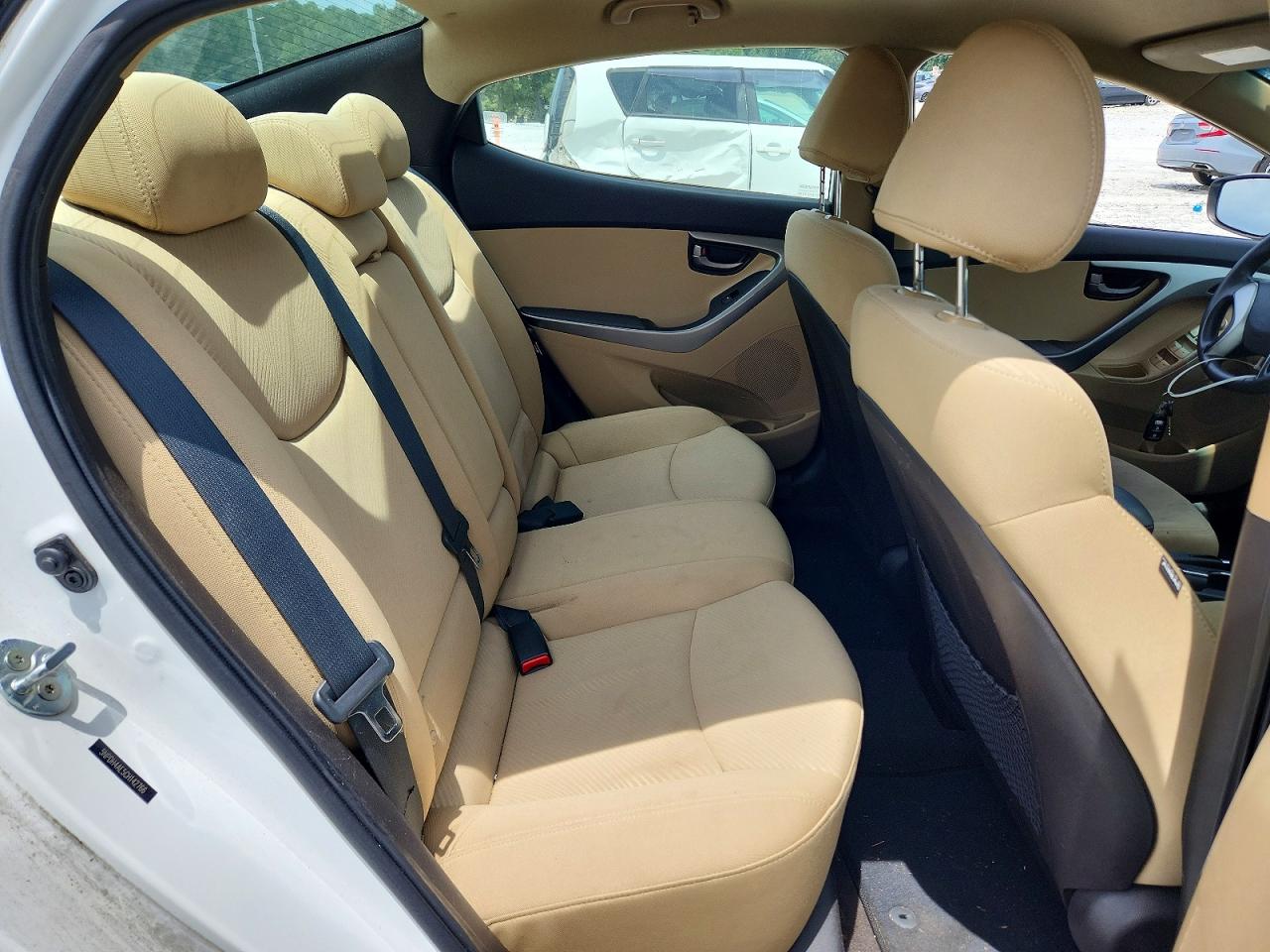 2012 Hyundai Elantra Gls White vin: 5NPDH4AE5CH142766