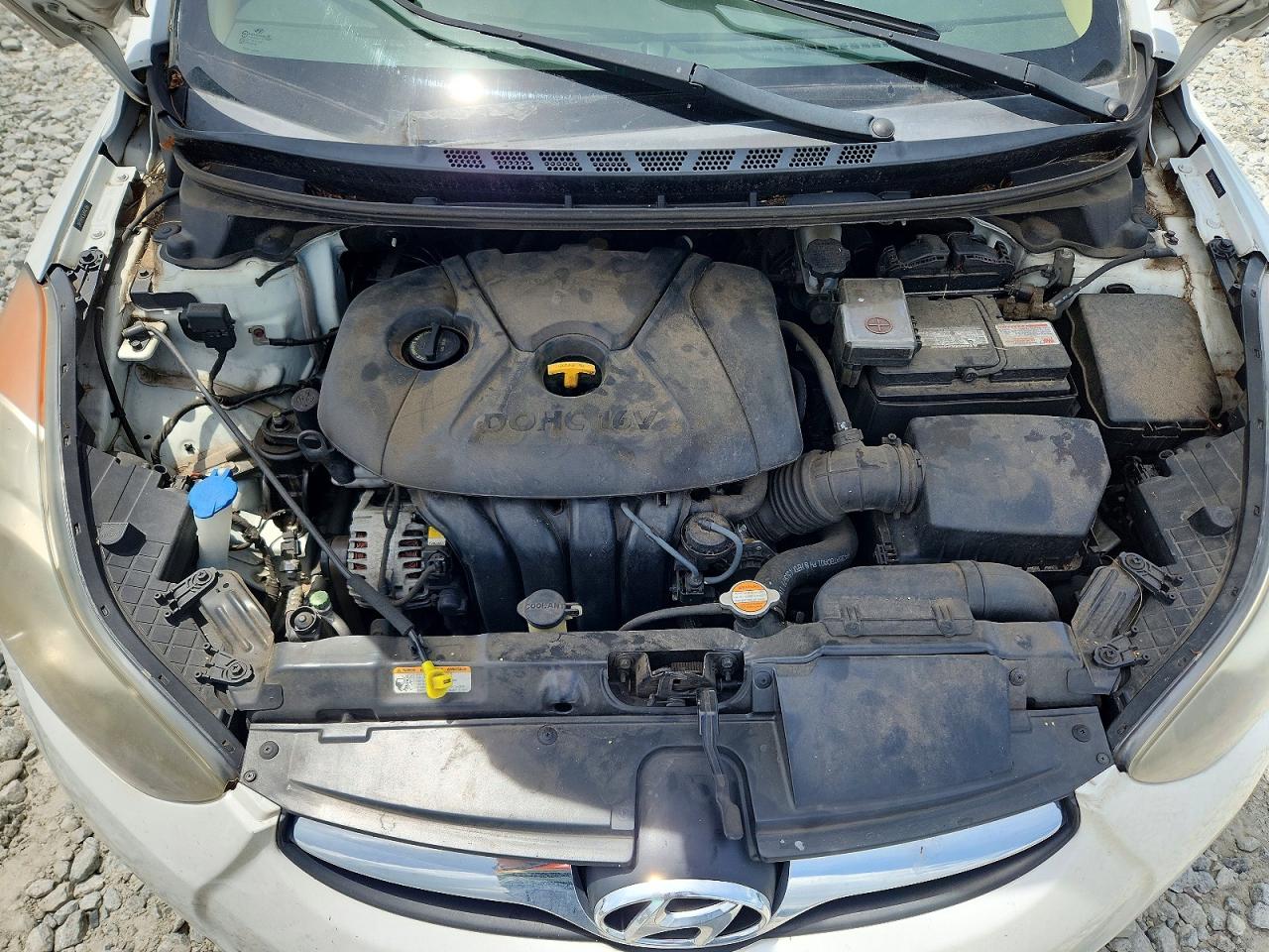 2012 Hyundai Elantra Gls White vin: 5NPDH4AE5CH142766