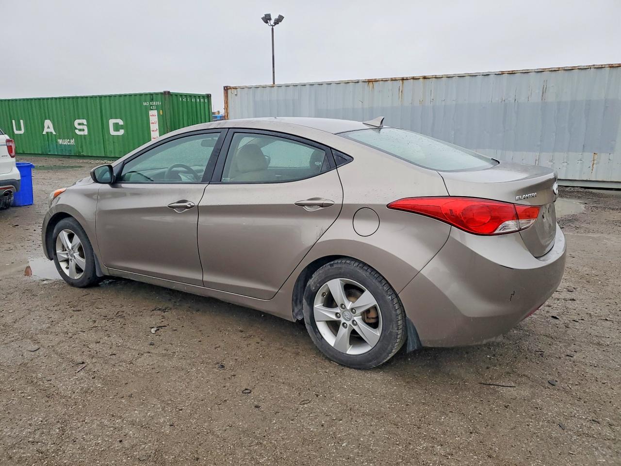 2013 Hyundai Elantra Gls Tan vin: 5NPDH4AE5DH172982