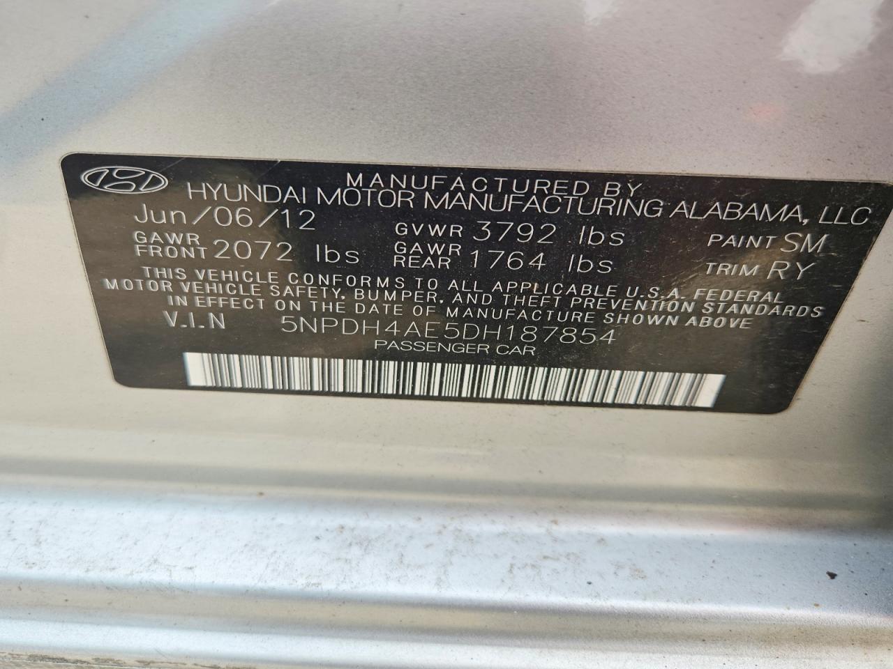 2013 Hyundai Elantra Limited Silver vin: 5NPDH4AE5DH187854