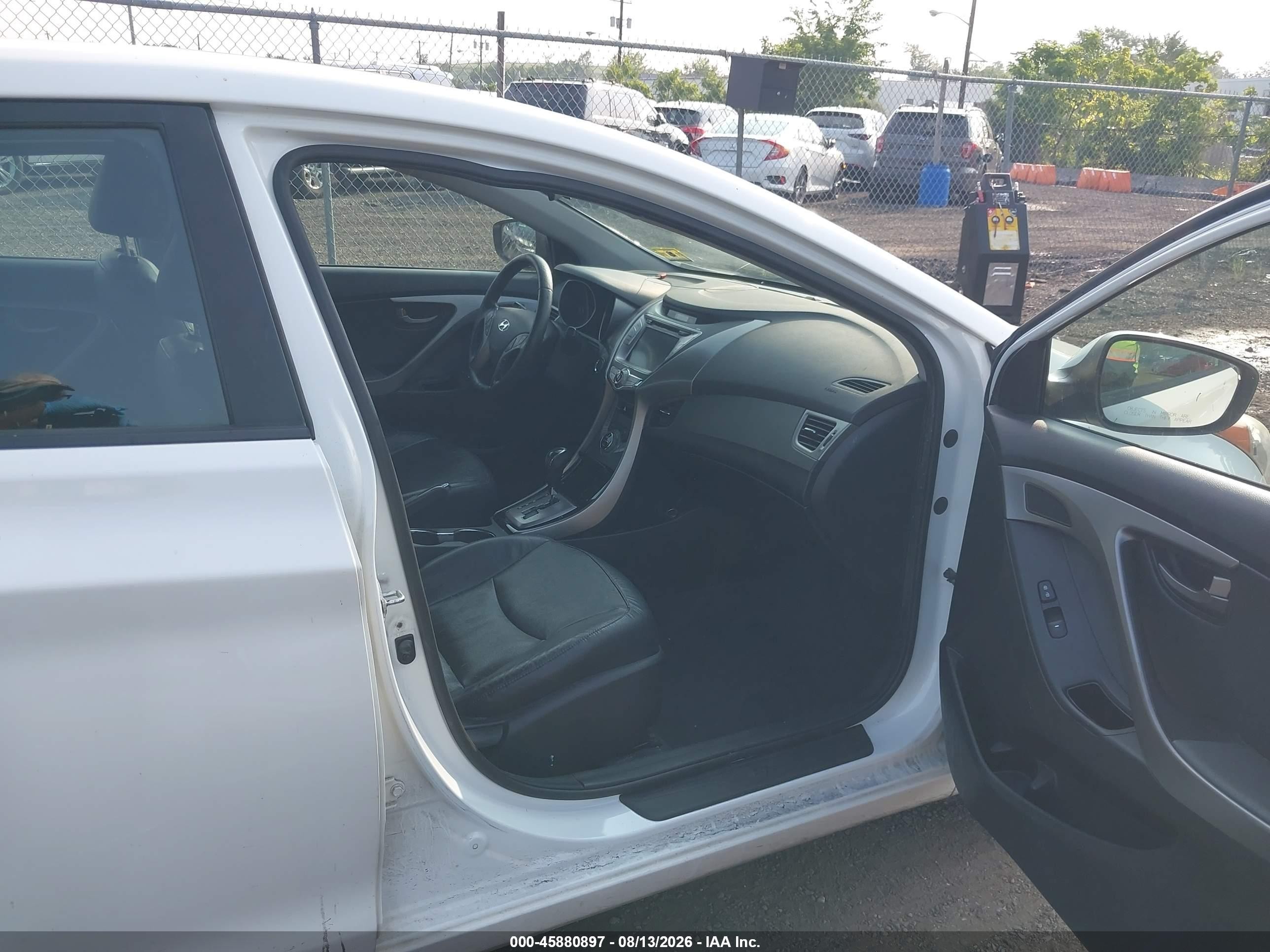 2013 Hyundai Elantra Limited White vin: 5NPDH4AE5DH193671