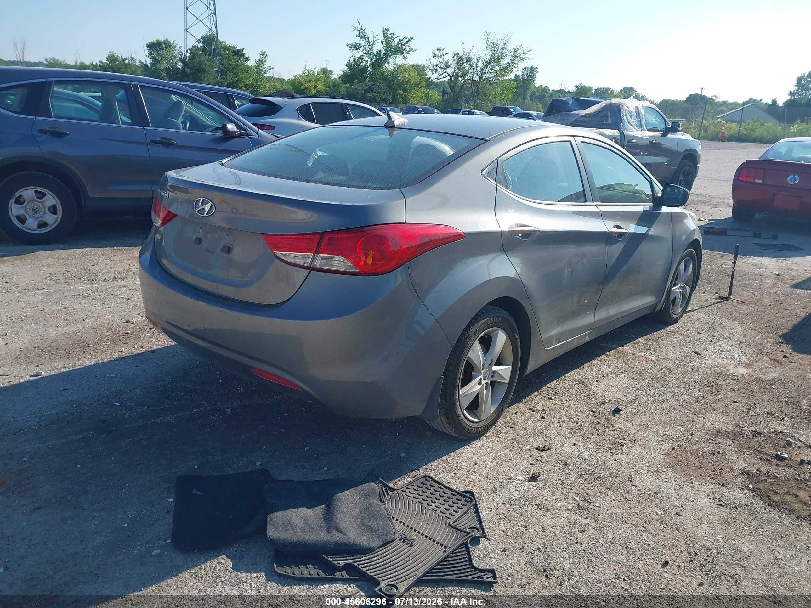 2013 Hyundai Elantra Gls Gray vin: 5NPDH4AE5DH203230