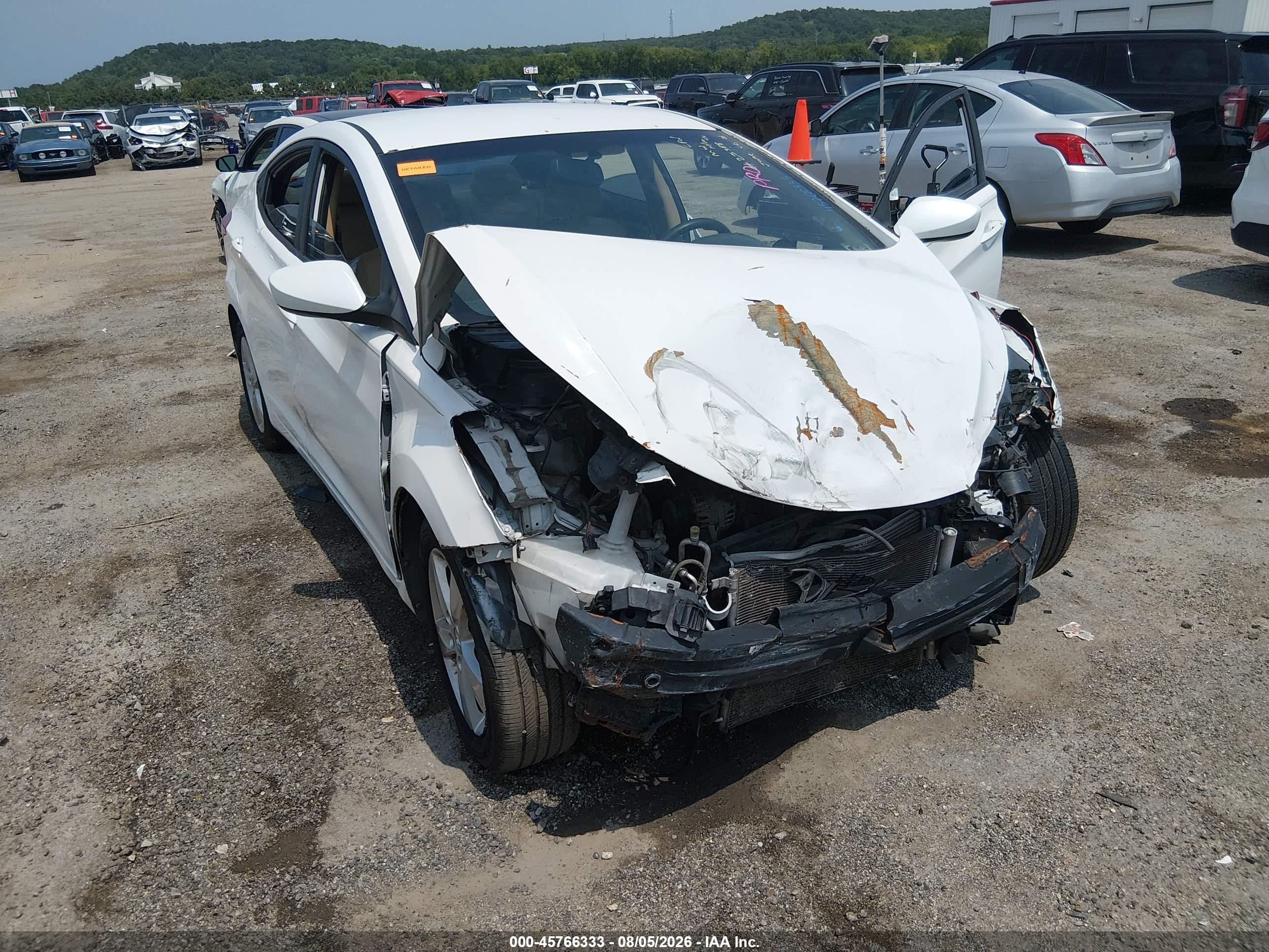 2013 Hyundai Elantra Gls White vin: 5NPDH4AE5DH216818