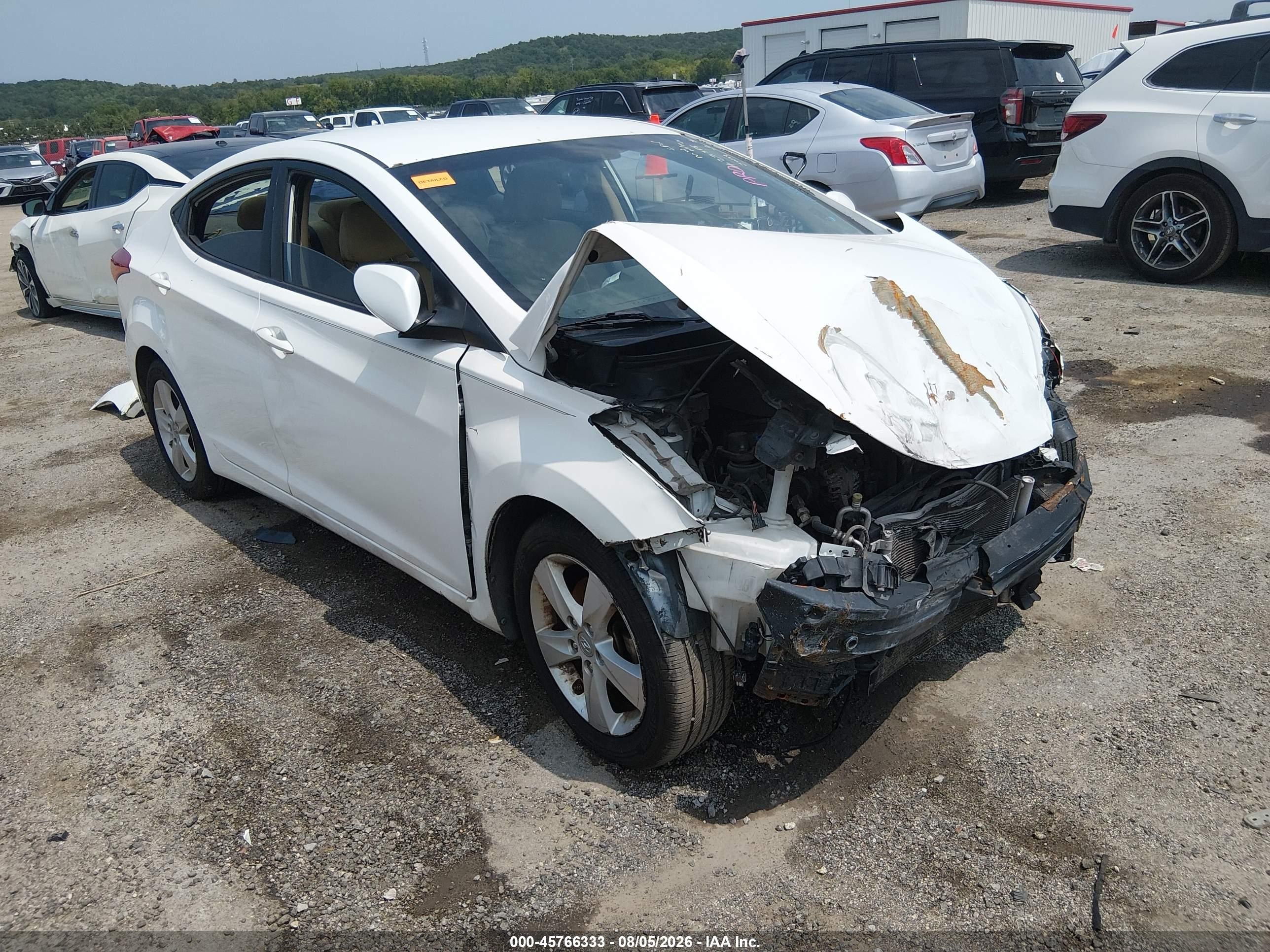 2013 Hyundai Elantra Gls Белый vin: 5NPDH4AE5DH216818