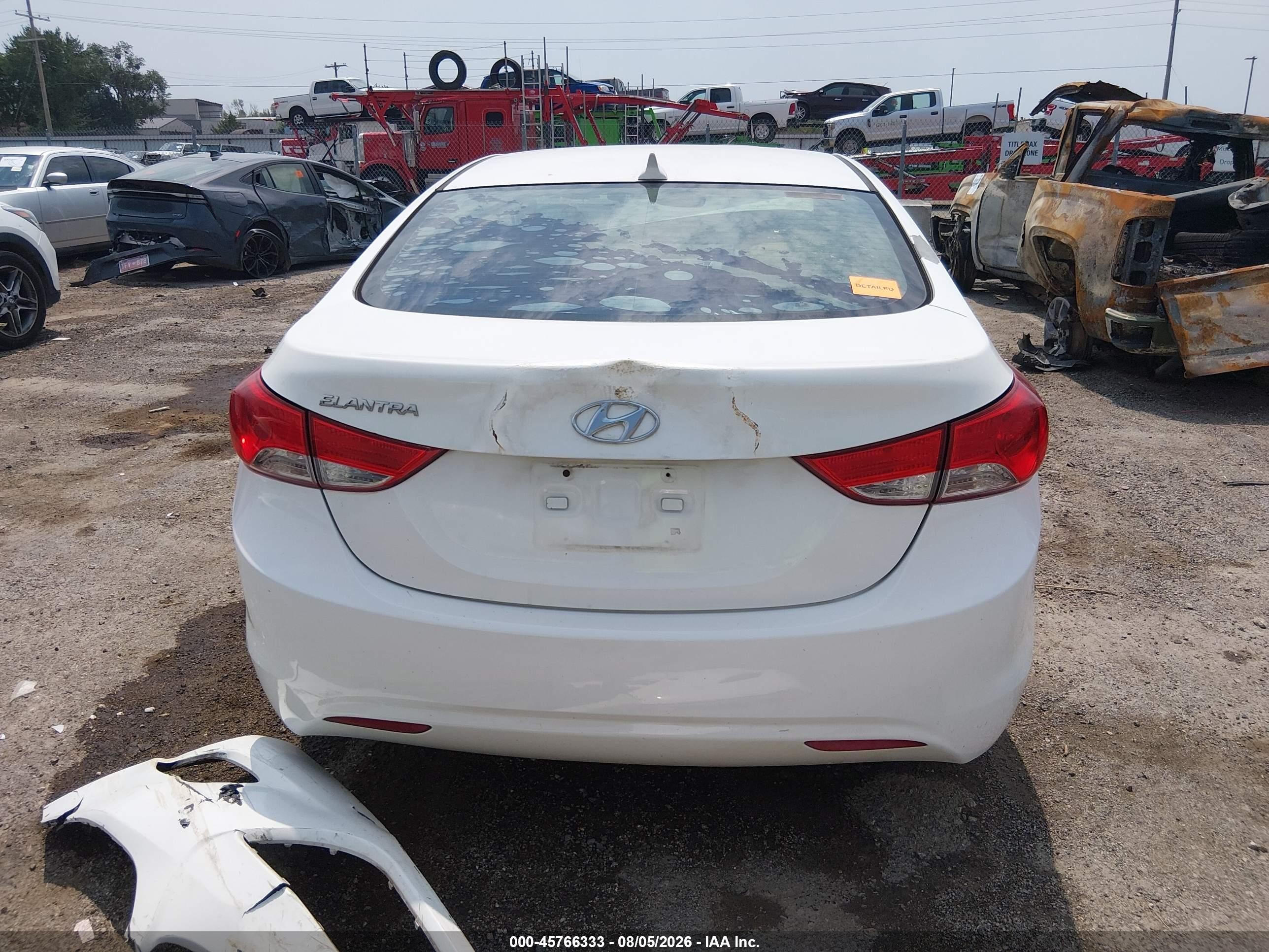 2013 Hyundai Elantra Gls White vin: 5NPDH4AE5DH216818