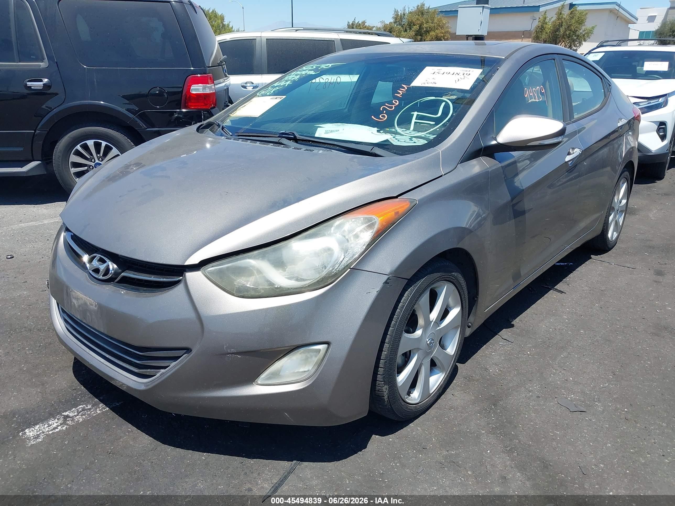 2013 Hyundai Elantra Limited Beige vin: 5NPDH4AE5DH236342