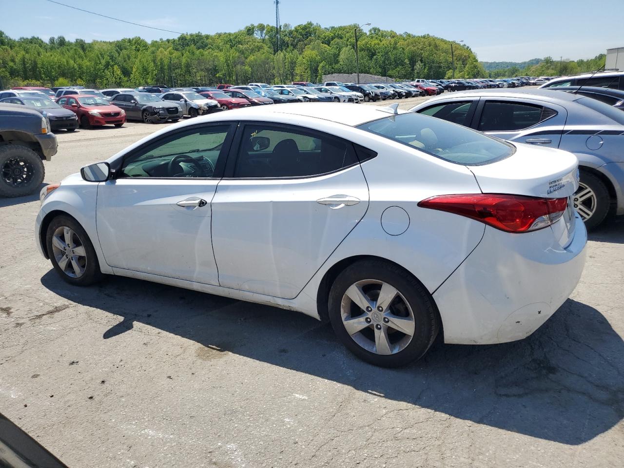 2013 Hyundai Elantra Gls Белый vin: 5NPDH4AE5DH242223