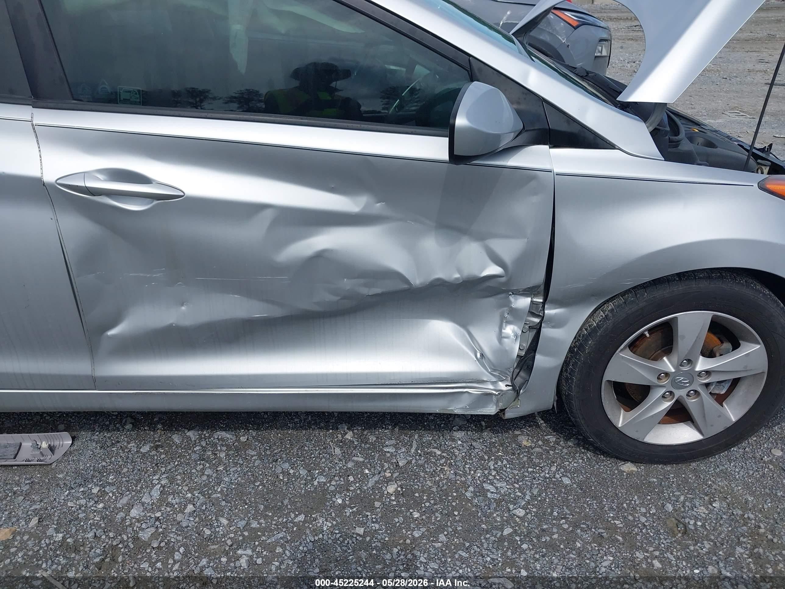 2013 Hyundai Elantra Gls Silver vin: 5NPDH4AE5DH249057