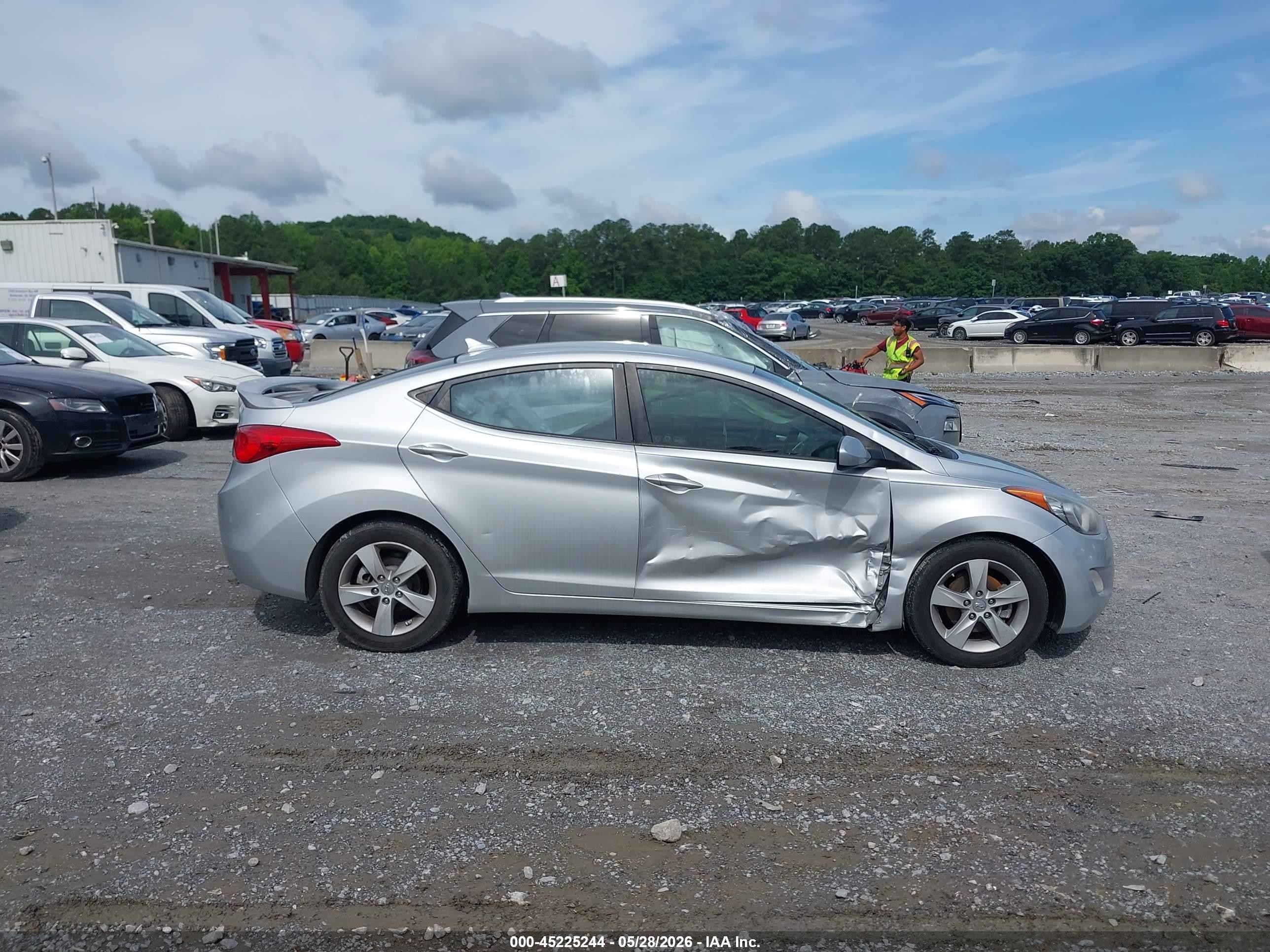 2013 Hyundai Elantra Gls Silver vin: 5NPDH4AE5DH249057