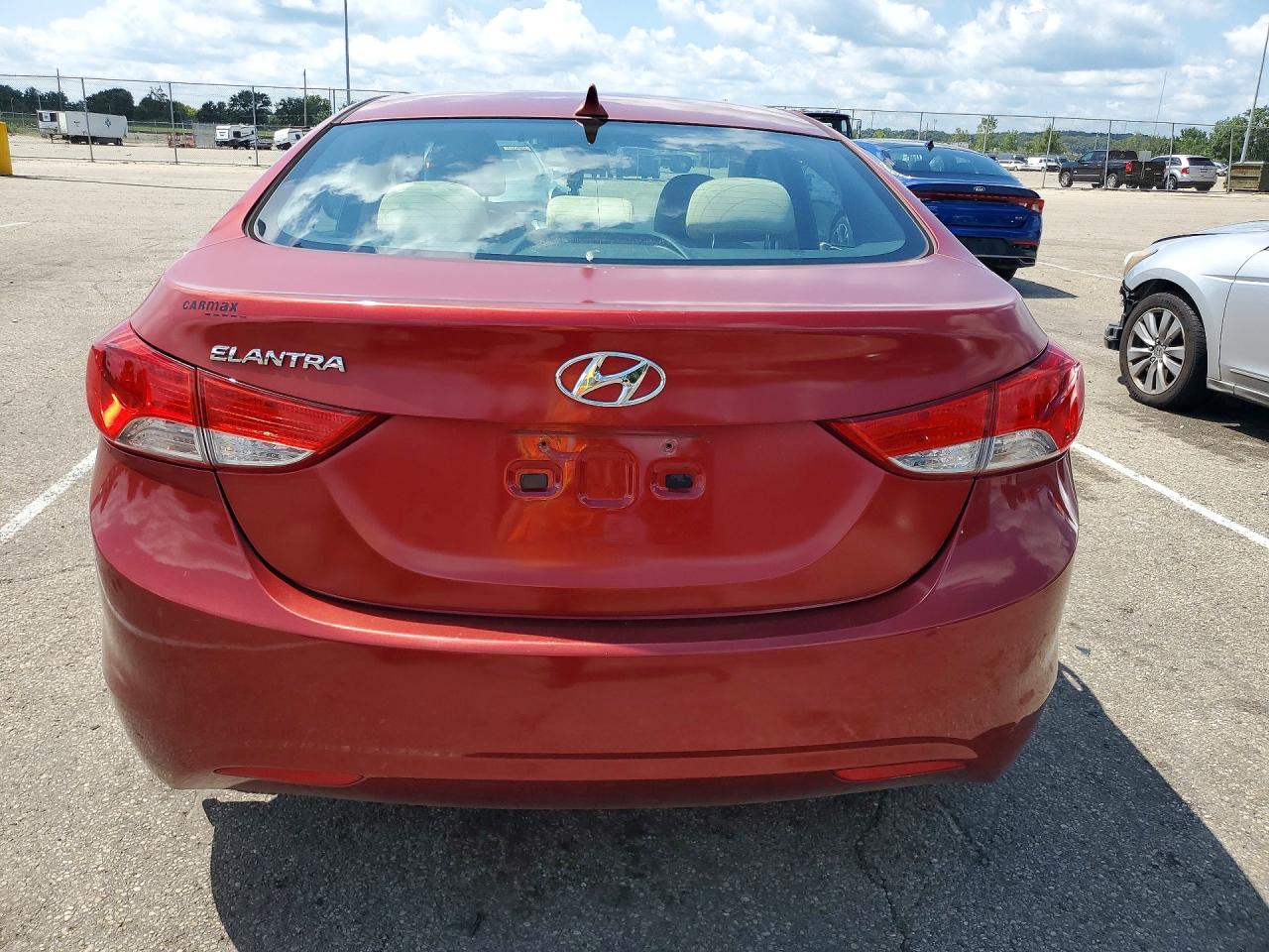 2013 Hyundai Elantra Gls Red vin: 5NPDH4AE5DH252878