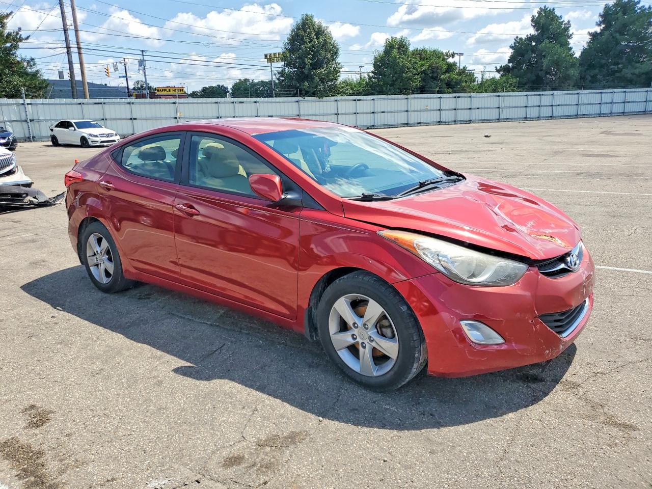 2013 Hyundai Elantra Gls Red vin: 5NPDH4AE5DH252878