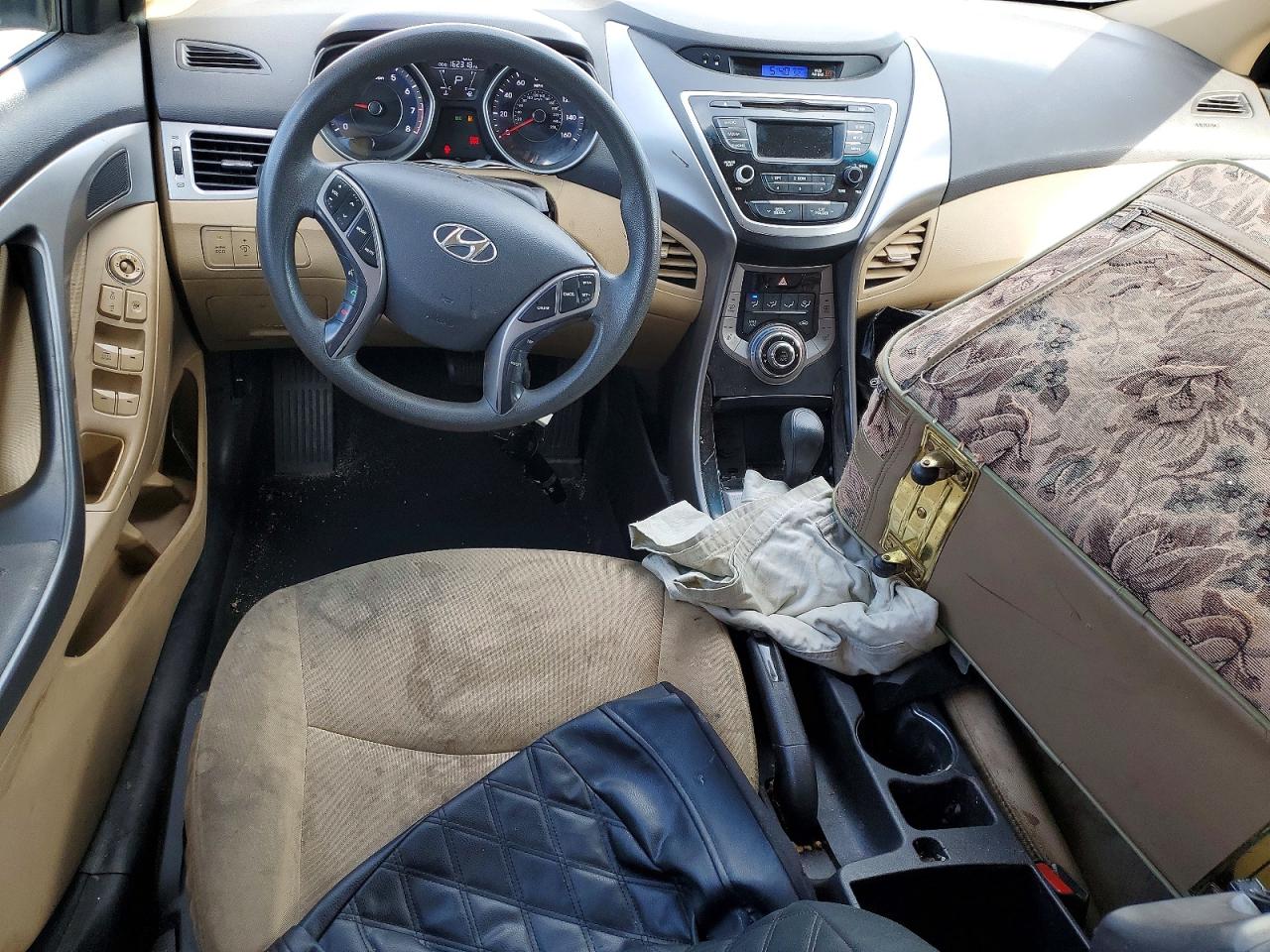 2013 Hyundai Elantra White vin: 5NPDH4AE5DH256283