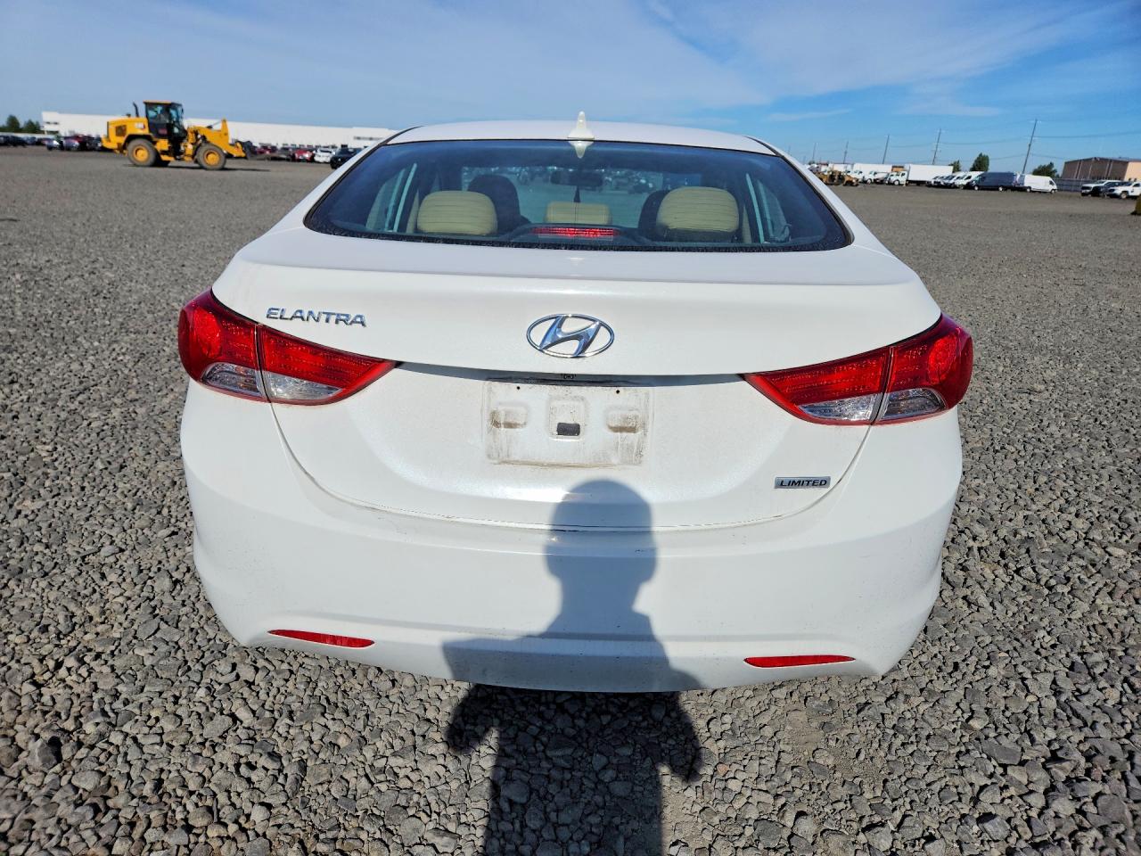 2013 Hyundai Elantra Limited Белый vin: 5NPDH4AE5DH257448