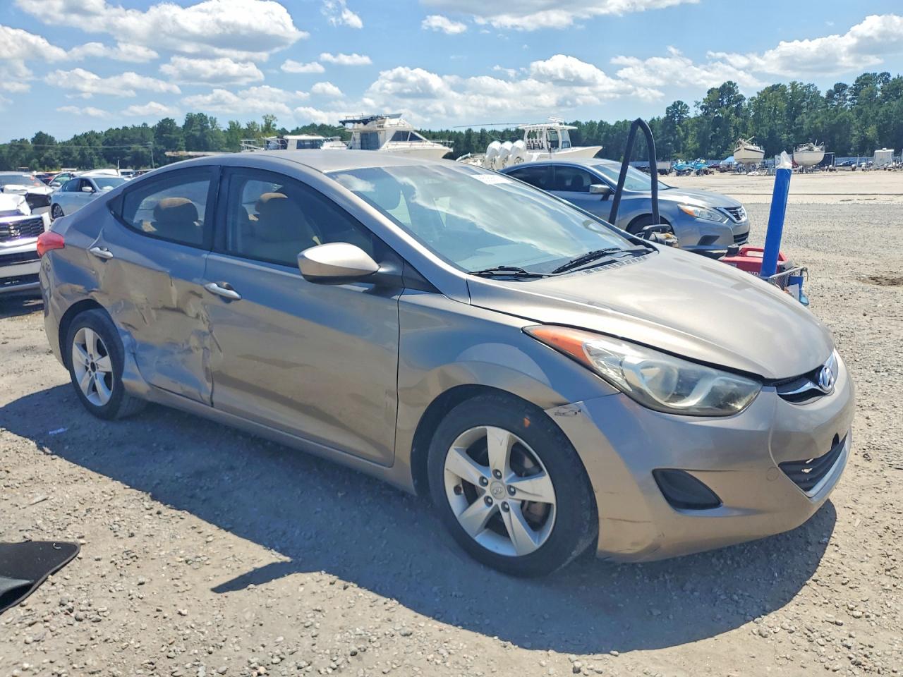 2013 Hyundai Elantra Gls Gold vin: 5NPDH4AE5DH265632