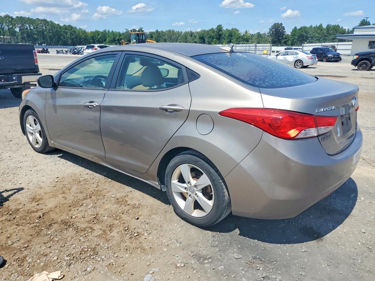 2013 Hyundai Elantra Gls Gold vin: 5NPDH4AE5DH265632
